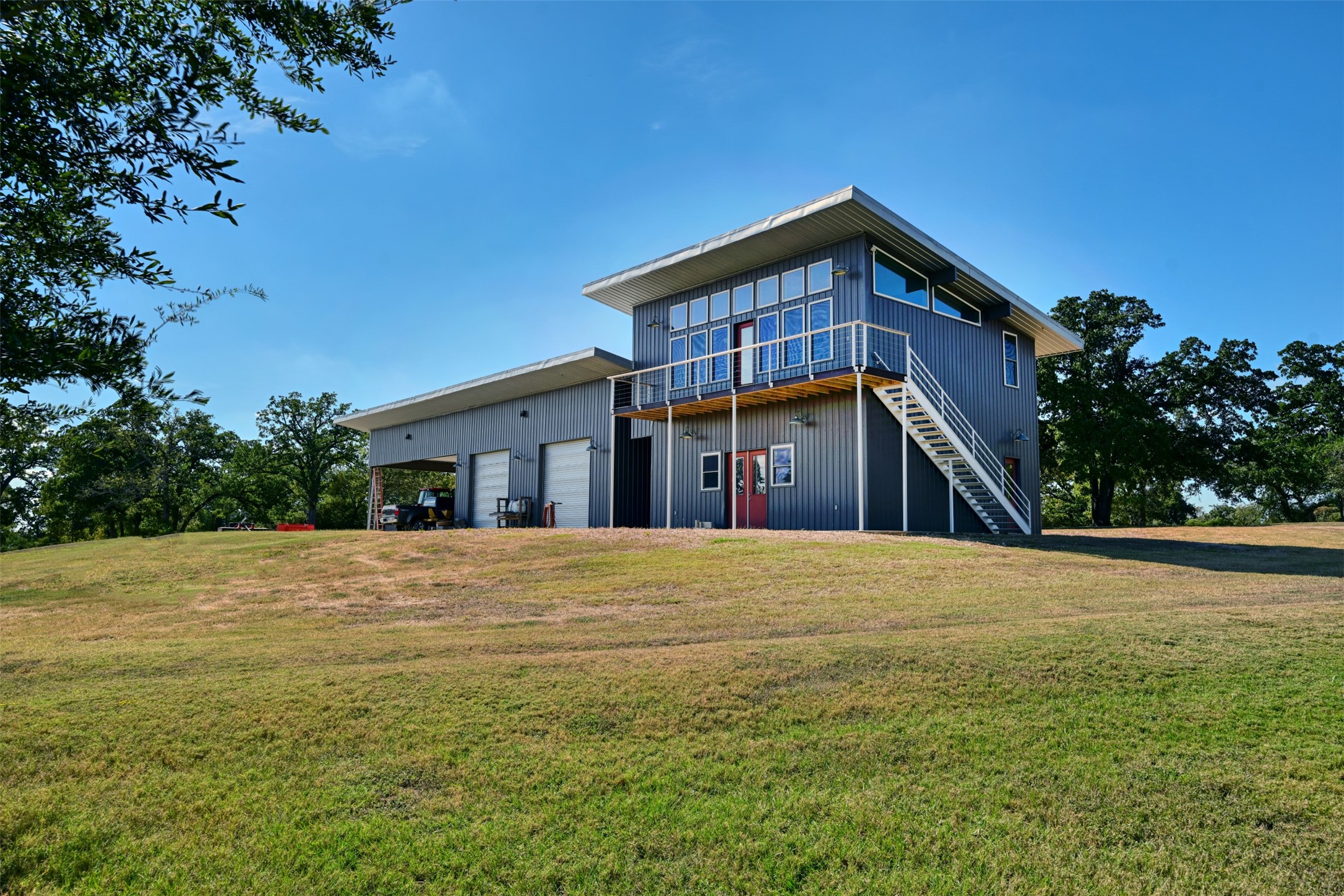 5960 Schoenau Road Property Photo 30
