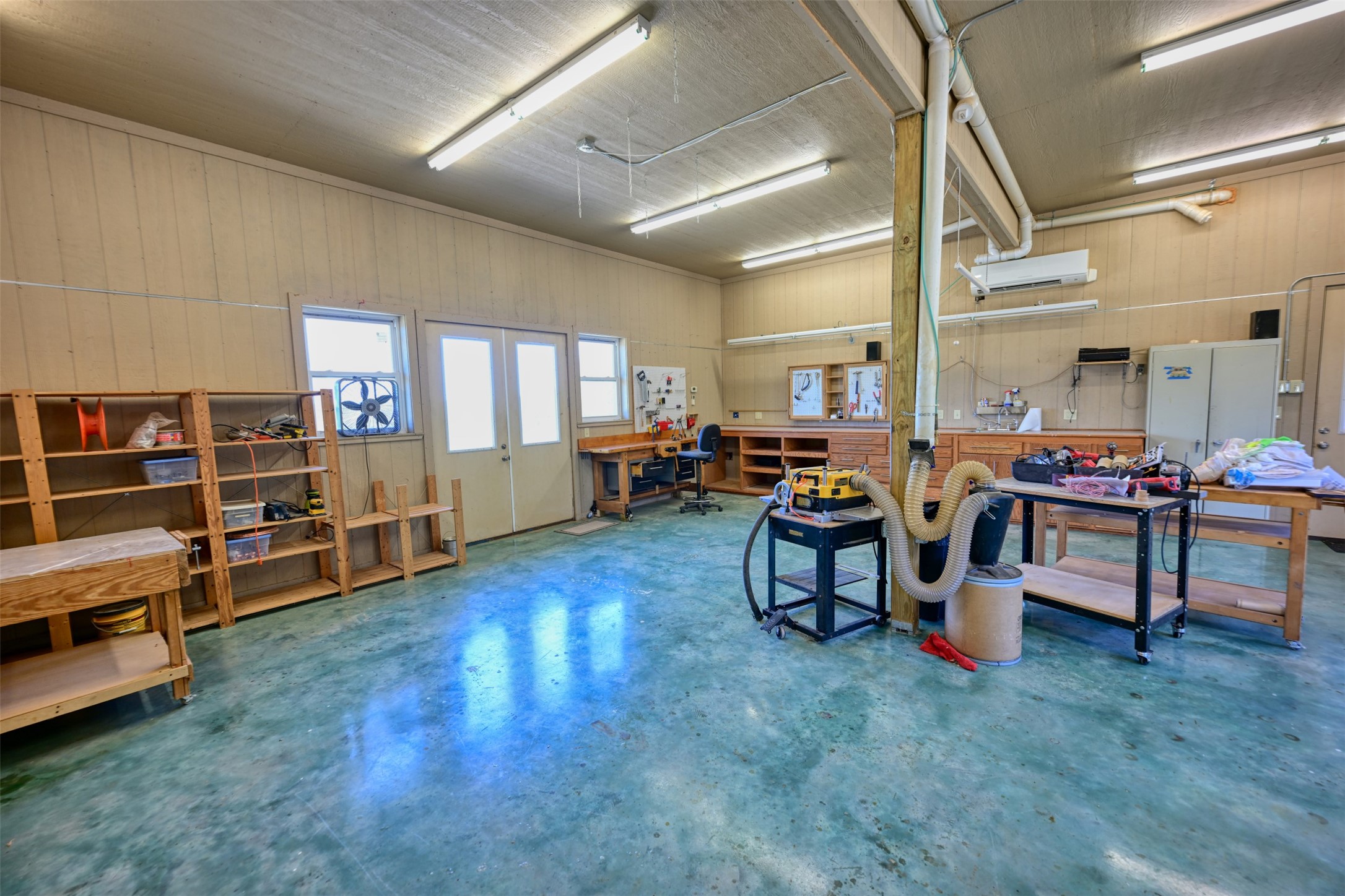 5960 Schoenau Road Property Photo 36