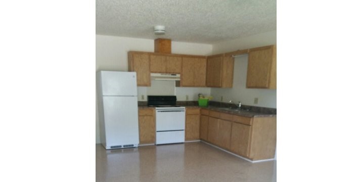 4191 Broad St Property Photo 6