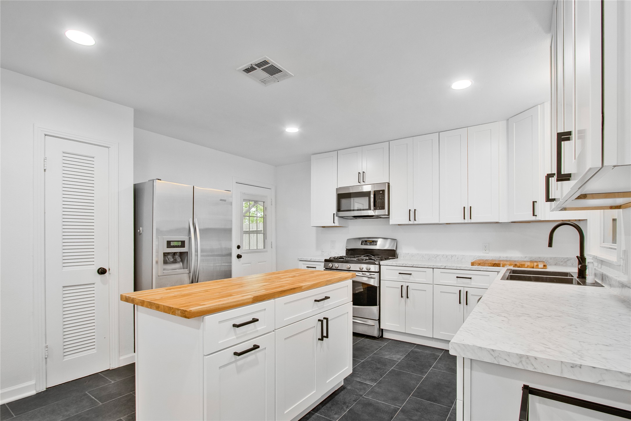 1506 14th Avenue N Property Photo 9