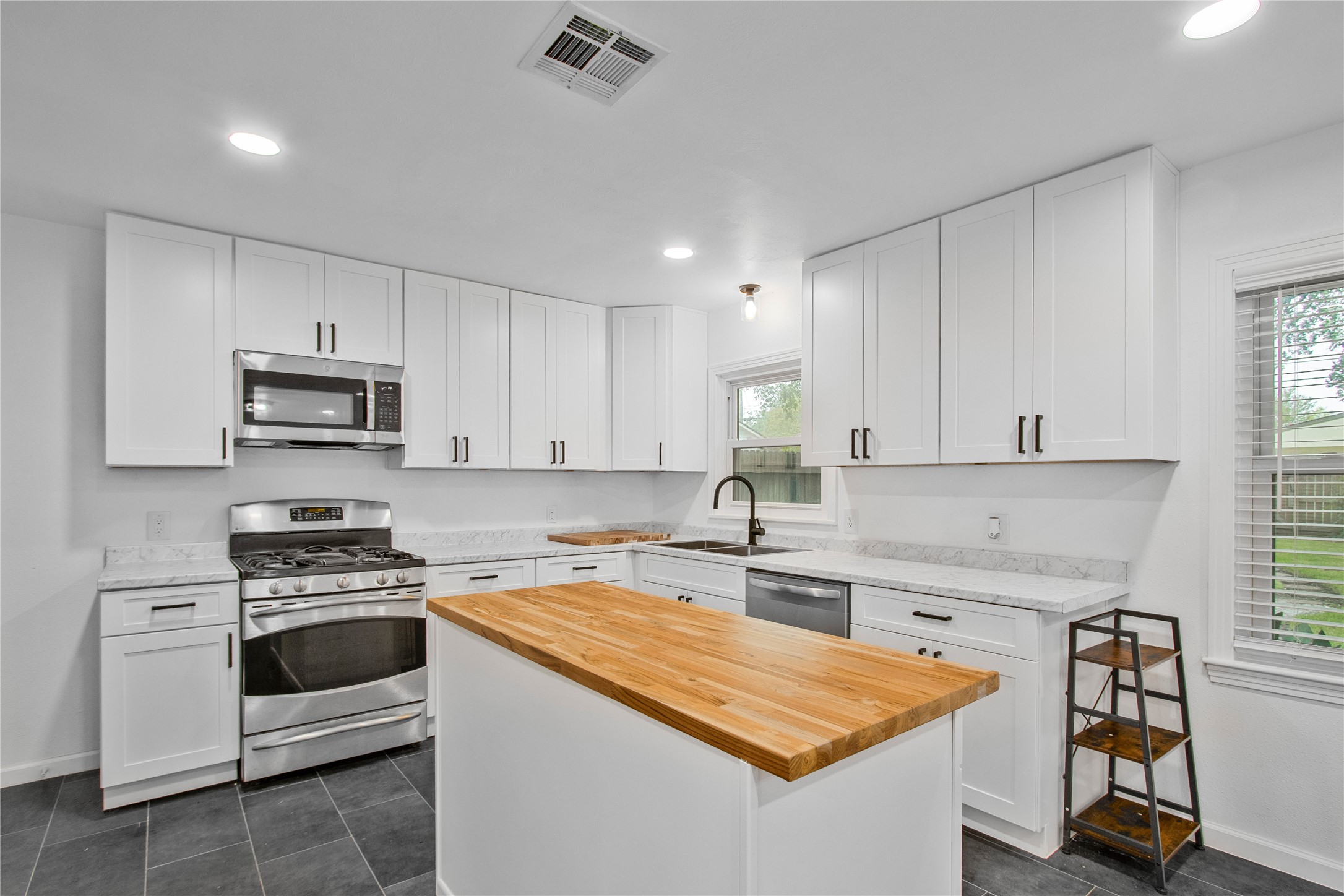 1506 14th Avenue N Property Photo 14