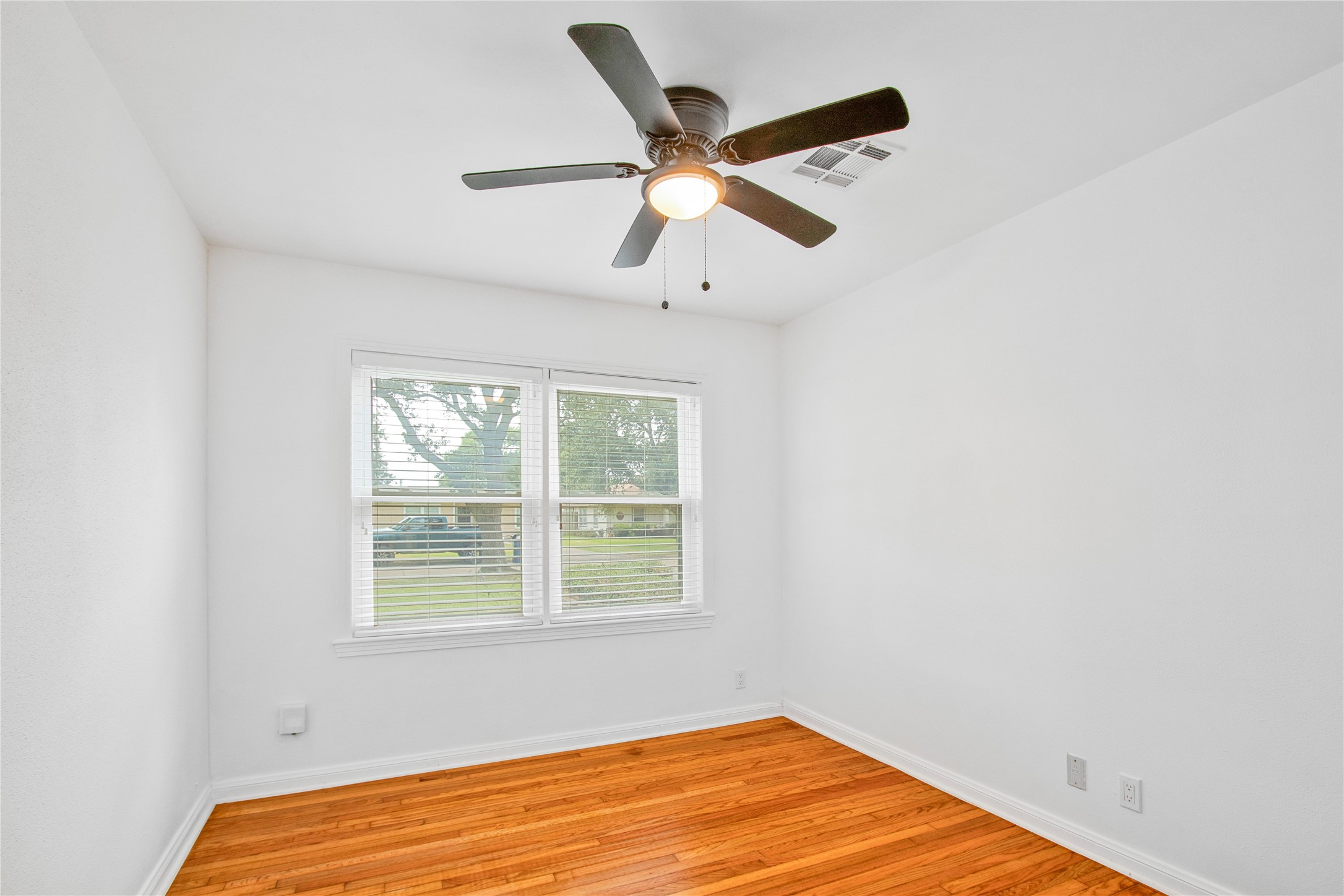 1506 14th Avenue N Property Photo 26