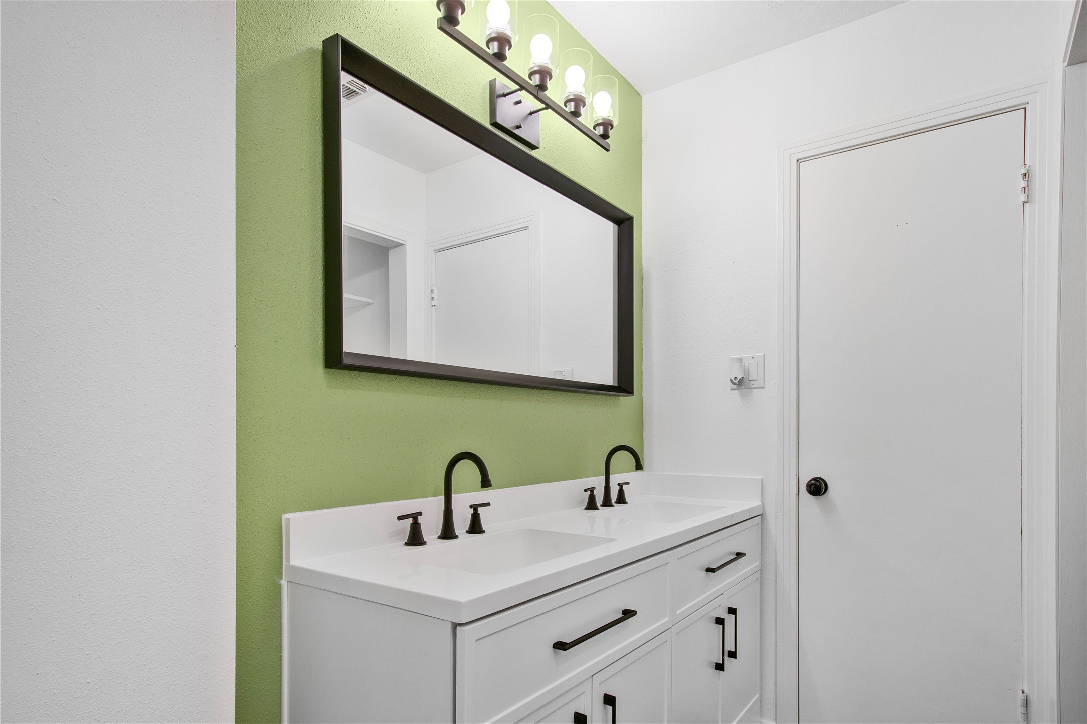 1506 14th Avenue N Property Photo 27