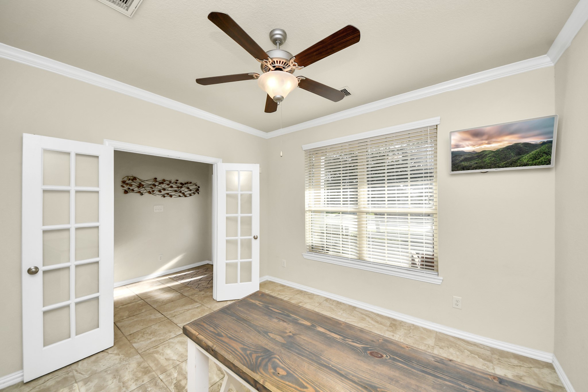 2406 Shoal Valley Lane Property Photo 11