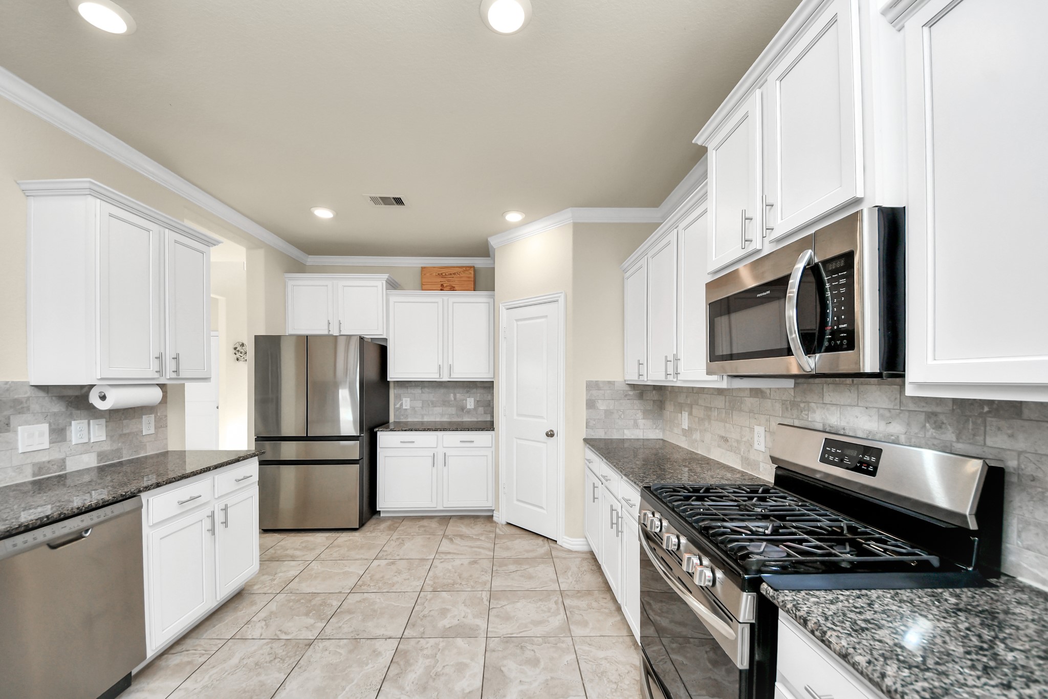 2406 Shoal Valley Lane Property Photo 15