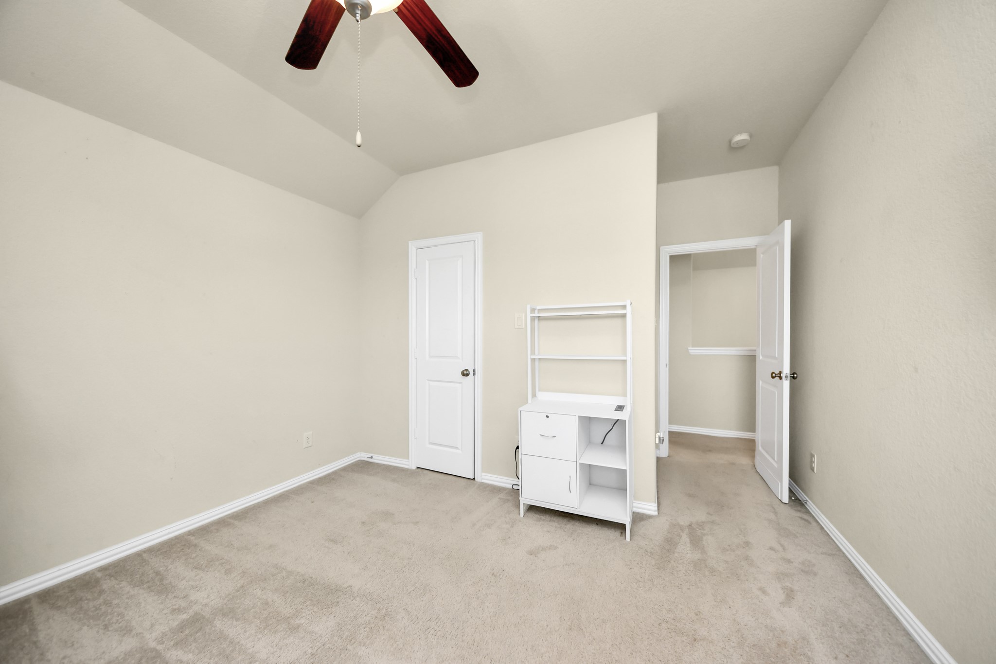 2406 Shoal Valley Lane Property Photo 38