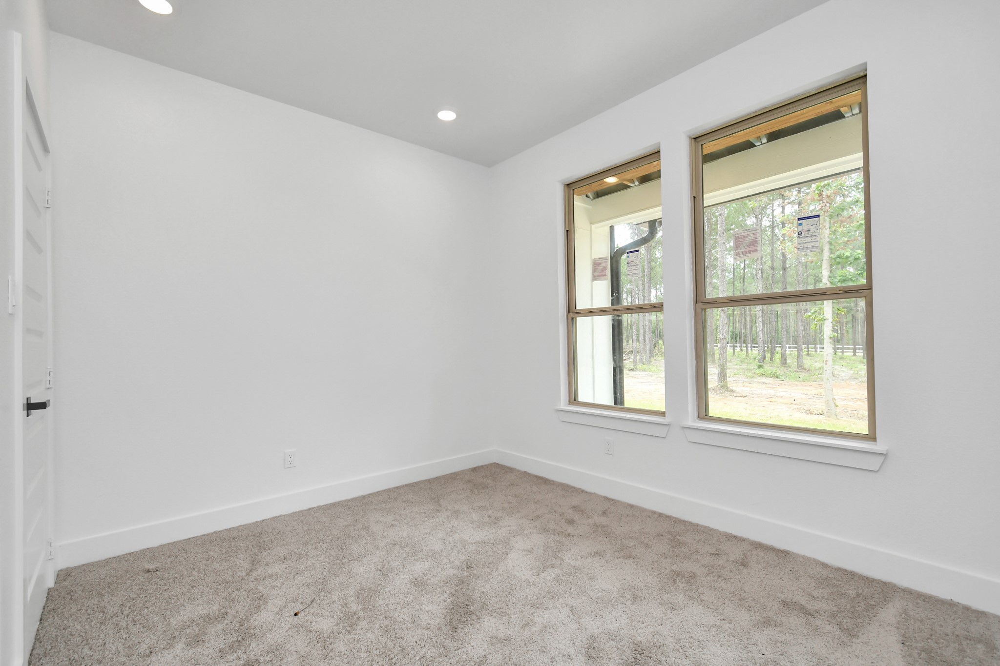 644 Richardson Rd E Property Photo 27