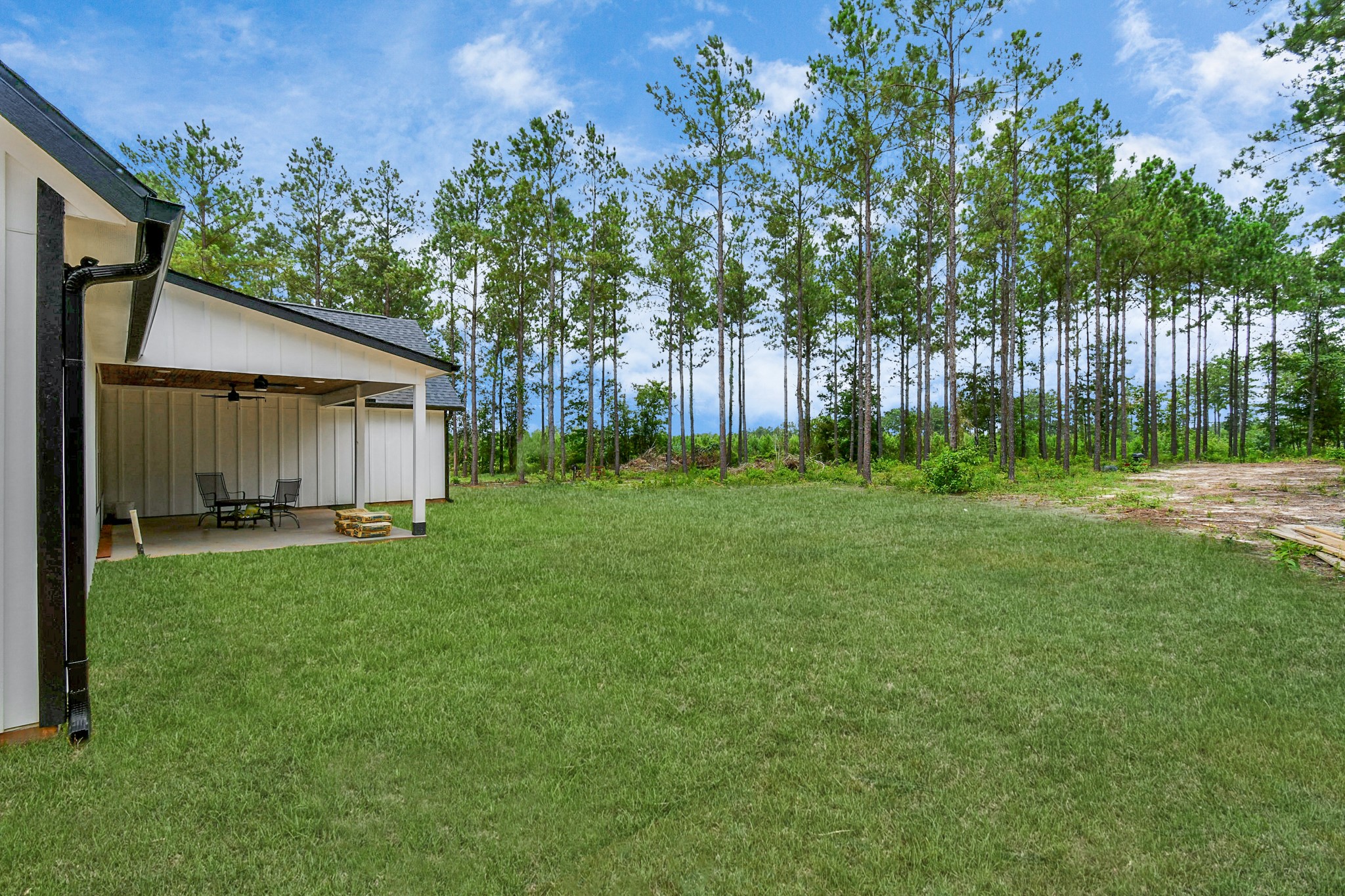 644 Richardson Rd E Property Photo 43