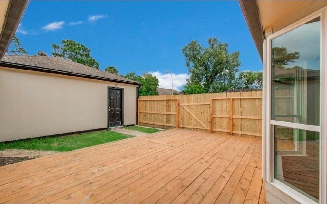 2227 Cherry Bend Dr Property Photo 21