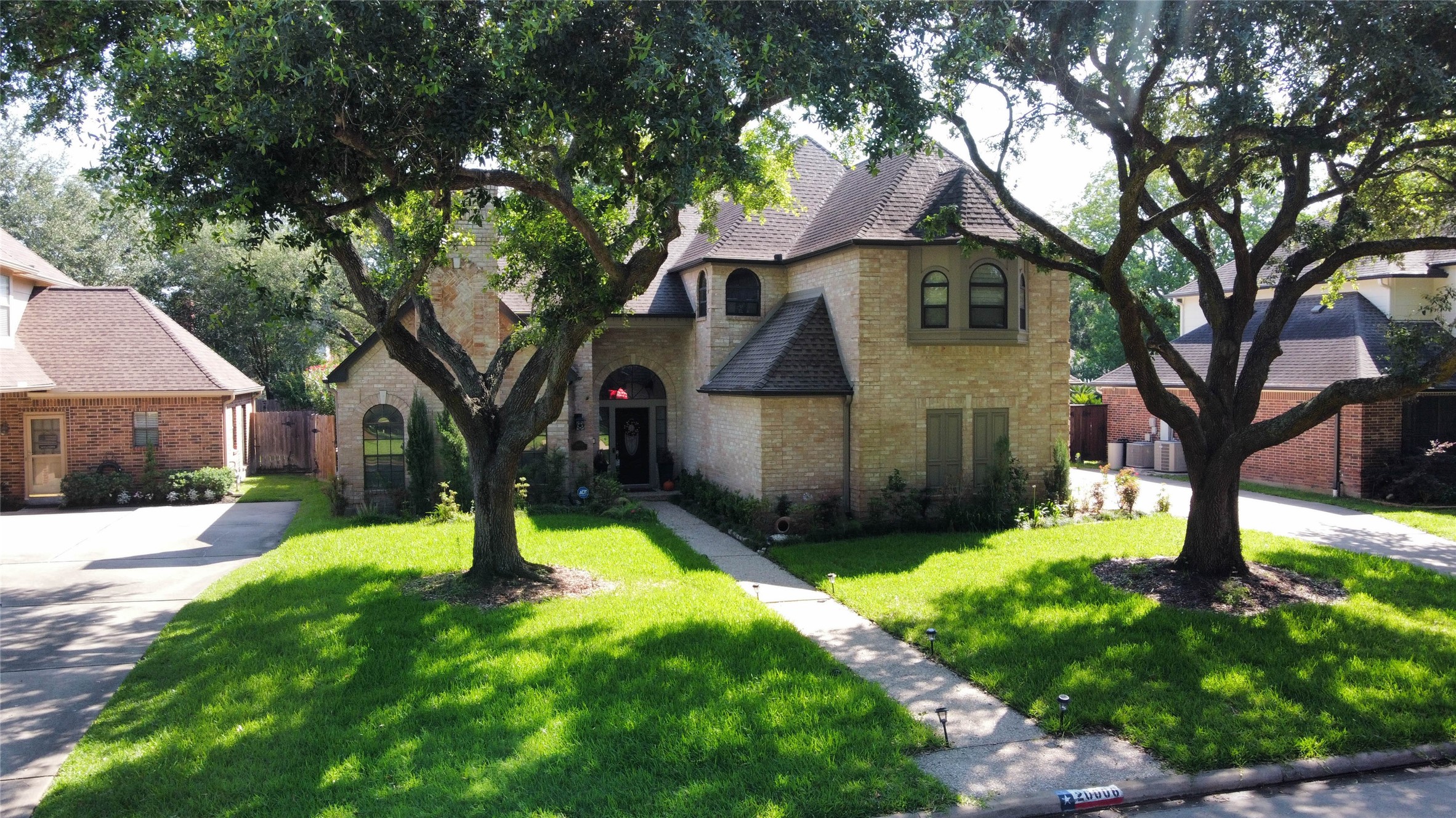 20006 Erika Way Drive Property Photo 1