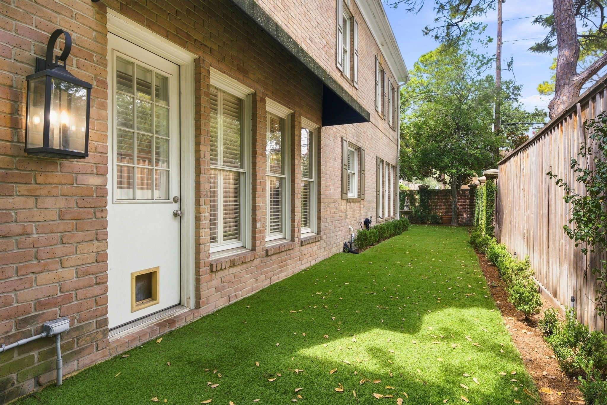 2211 Augusta Drive 1 Property Photo 40