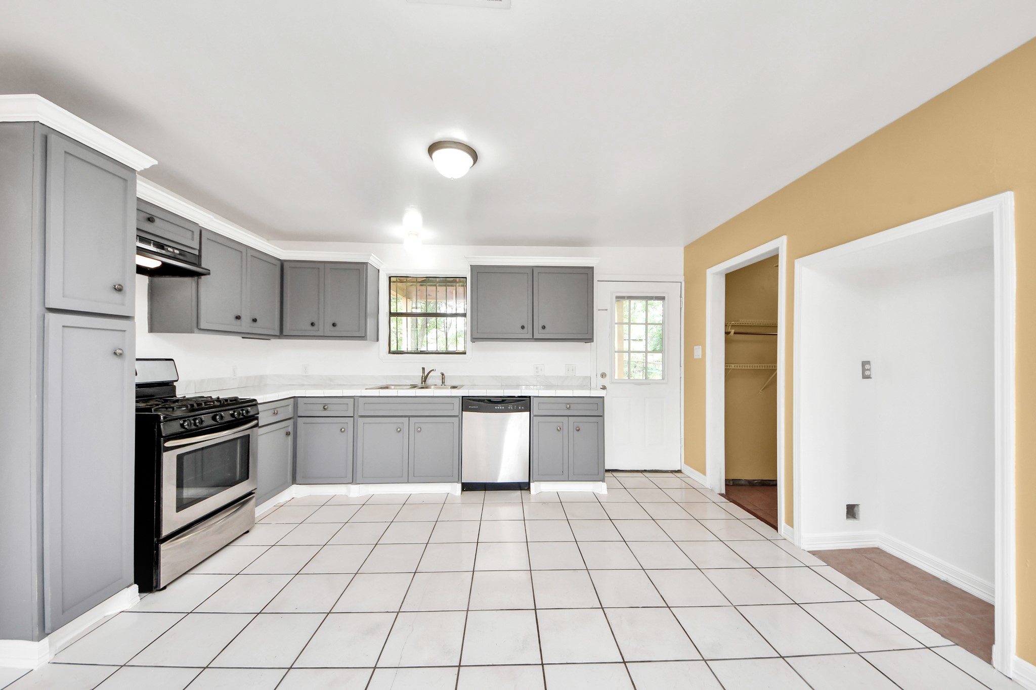 8830 Laura Koppe Road Property Photo 1