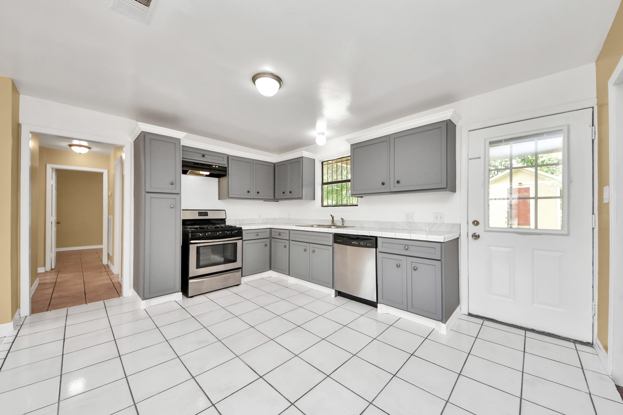 8830 Laura Koppe Road Property Photo 7