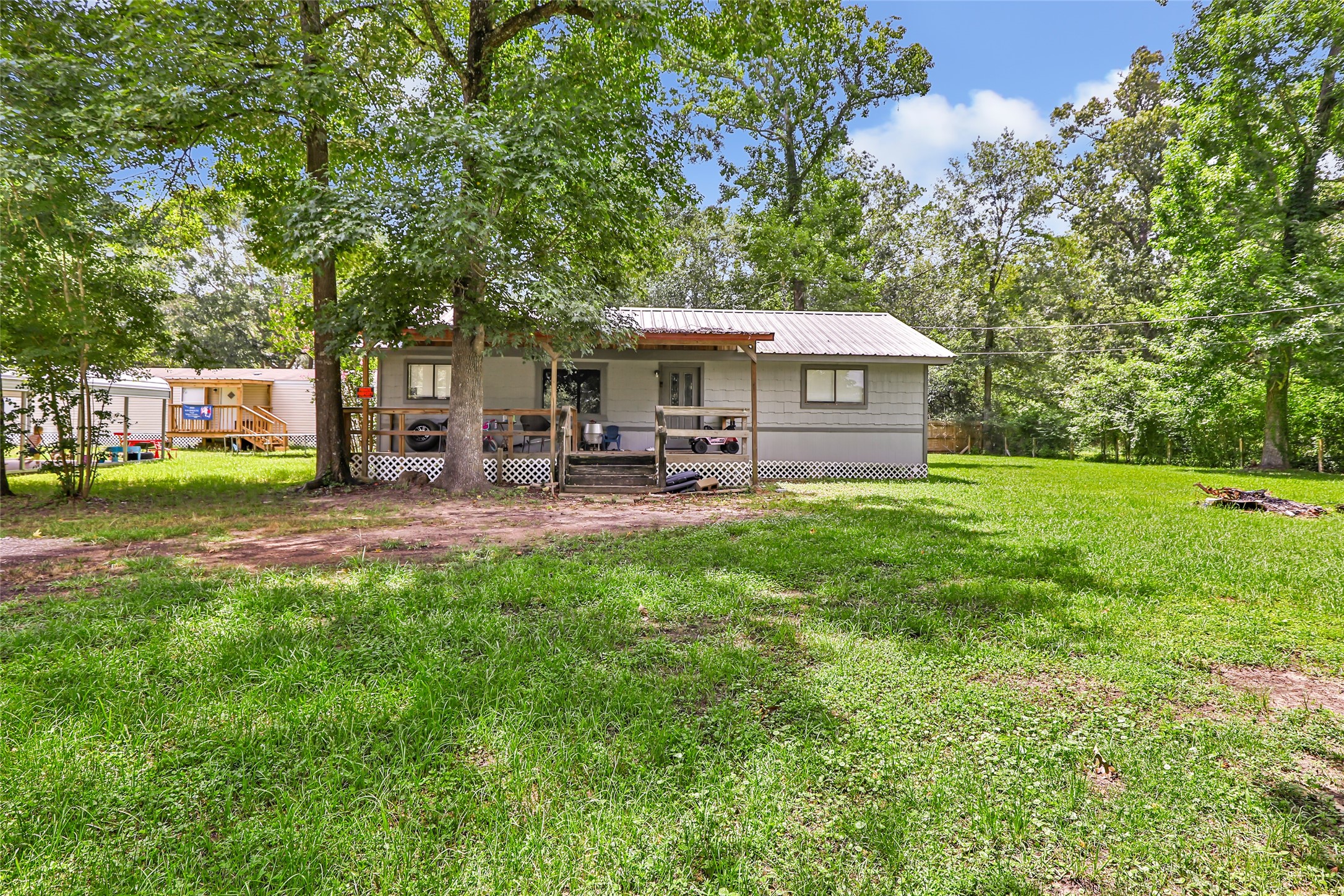 314 County Road 3181 Property Photo 1