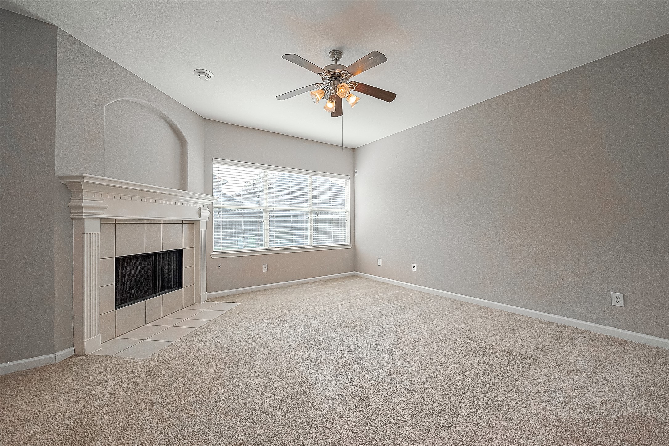 5203 Heatherdawn Court Property Photo 6