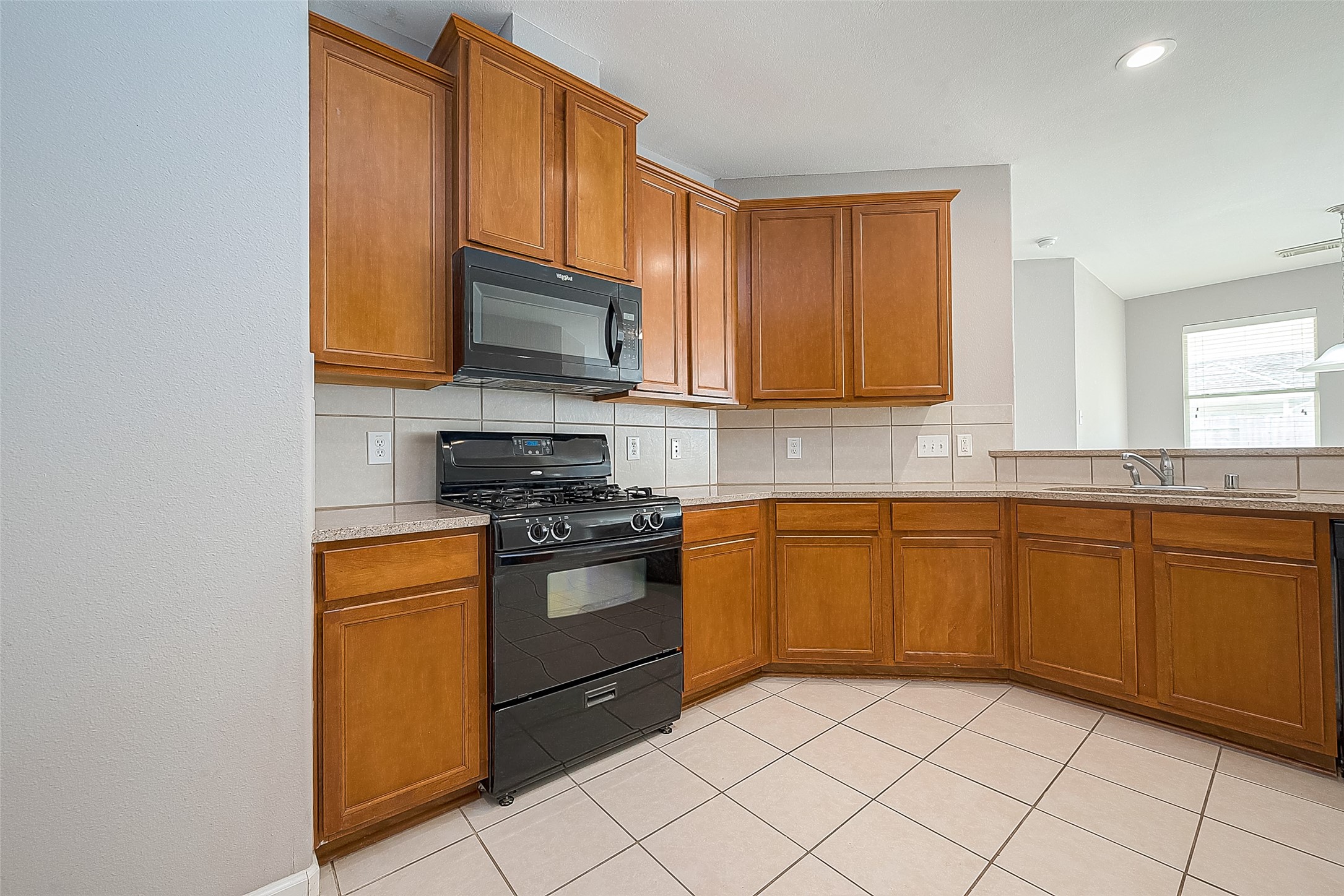 5203 Heatherdawn Court Property Photo 9