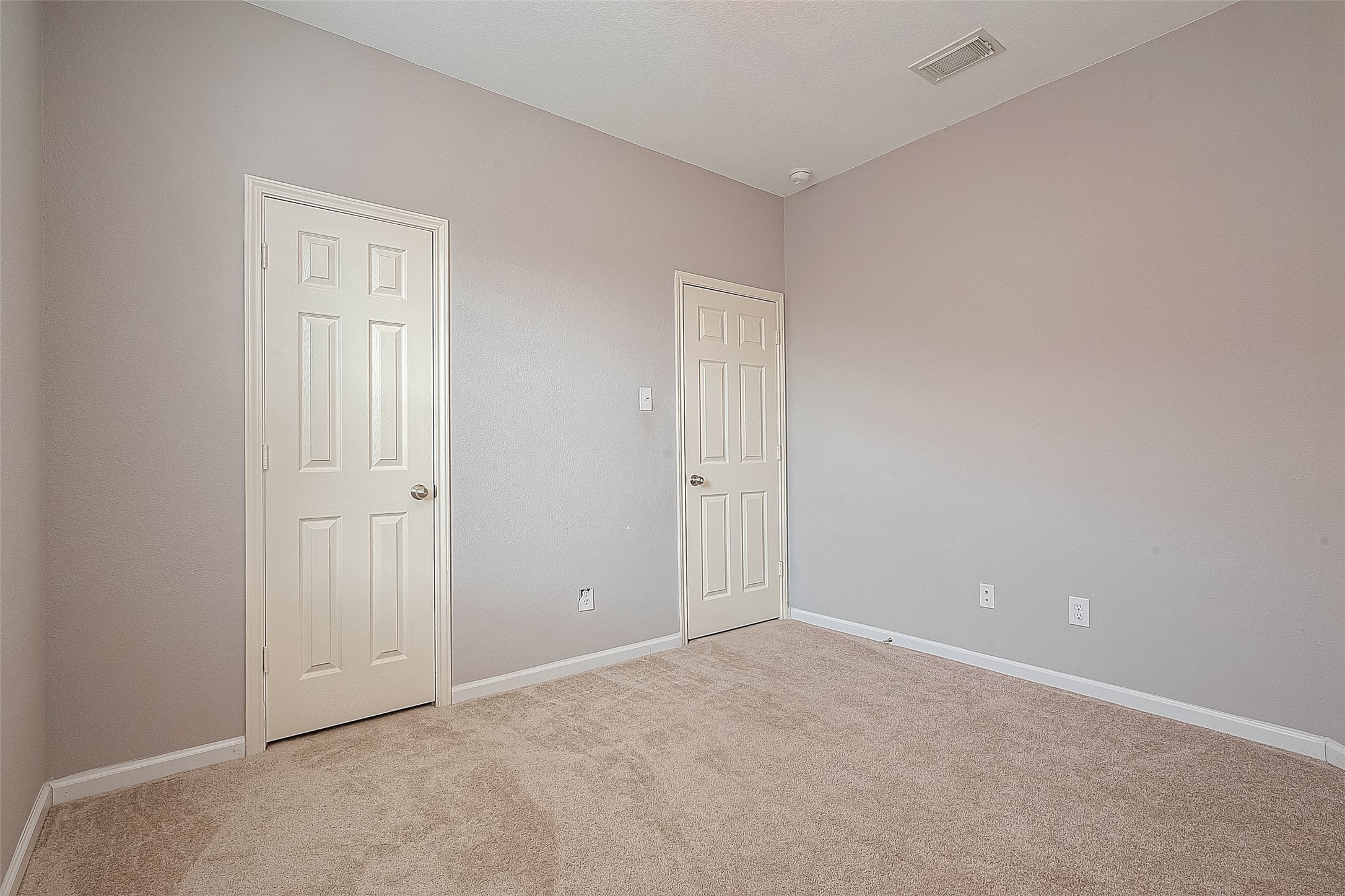 5203 Heatherdawn Court Property Photo 22