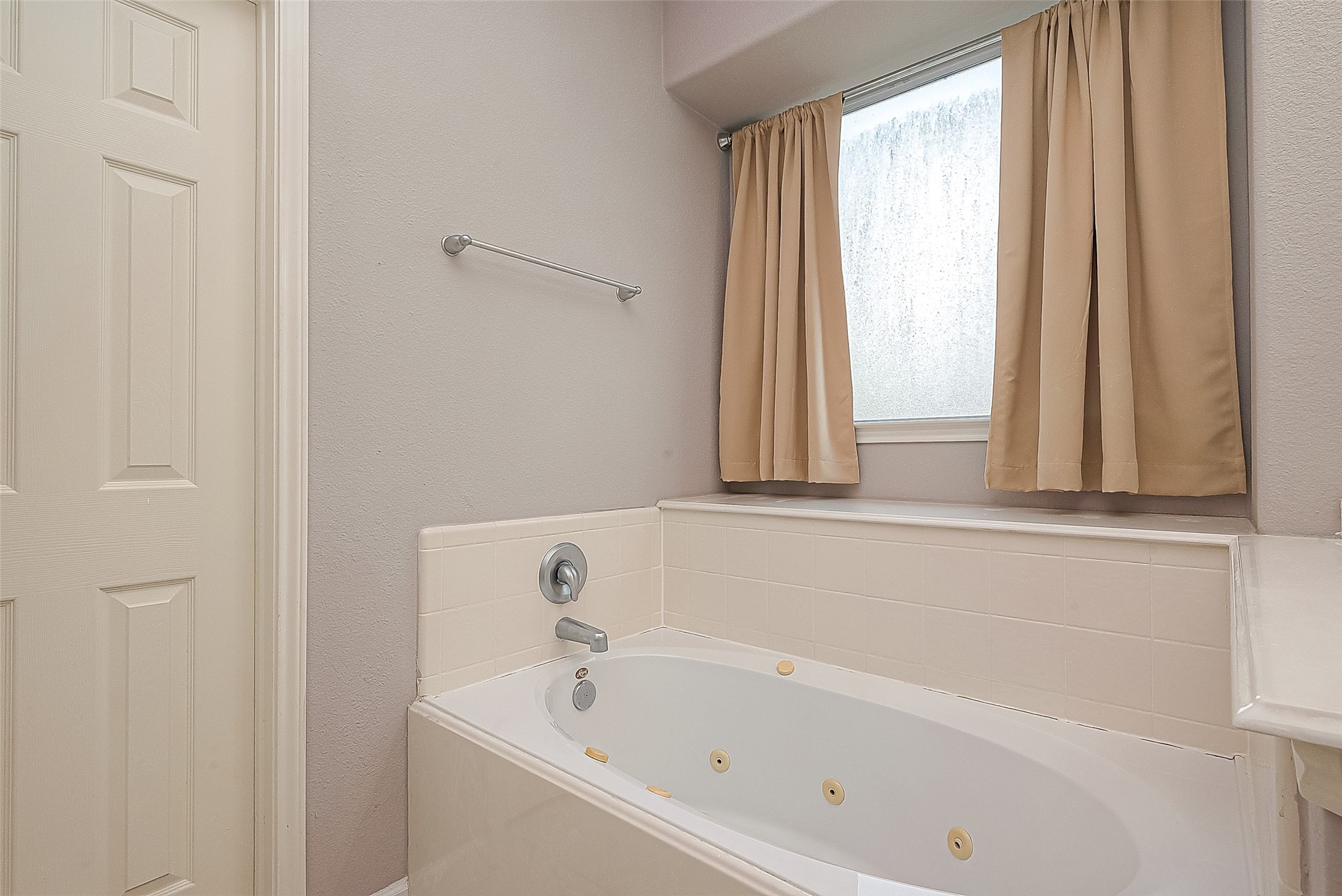 5203 Heatherdawn Court Property Photo 27