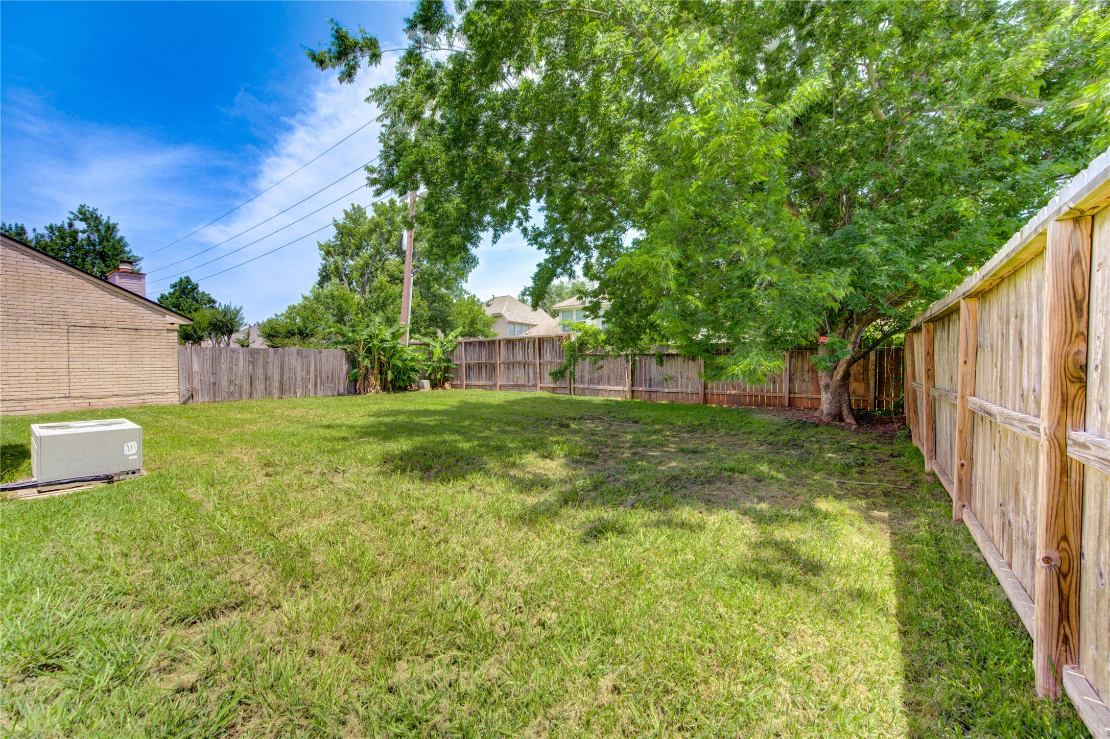 2815 Lakefield Way Property Photo 6