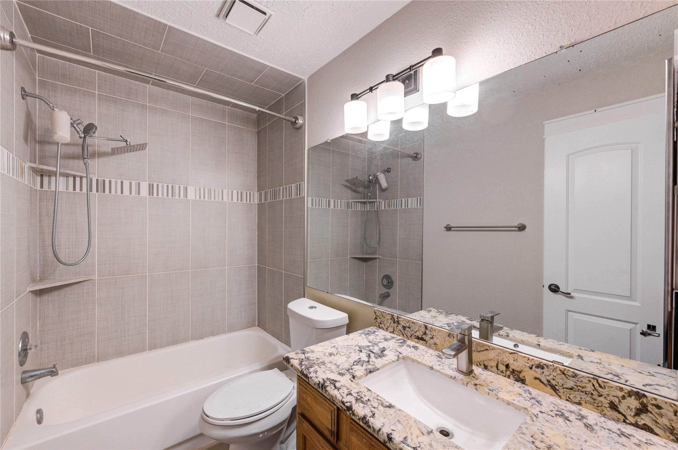 2815 Lakefield Way Property Photo 34