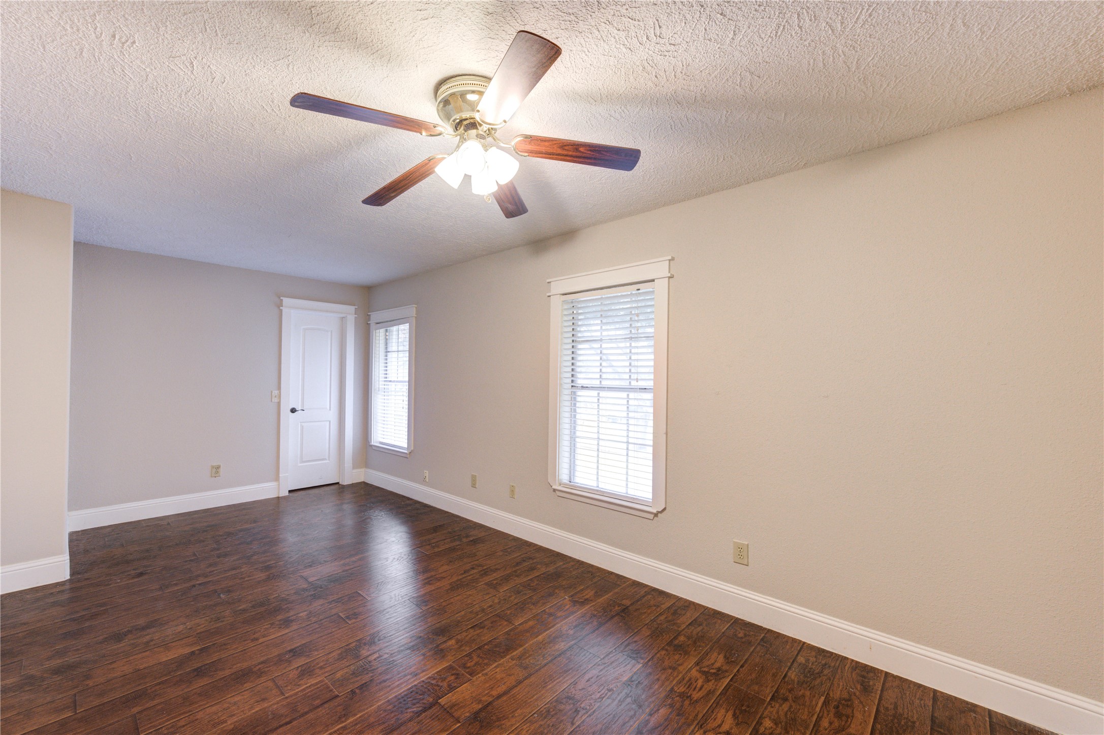 2815 Lakefield Way Property Photo 40