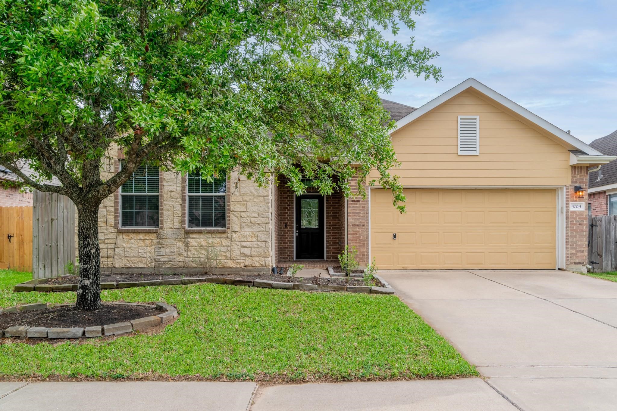 4704 High Creek Court Property Photo 1