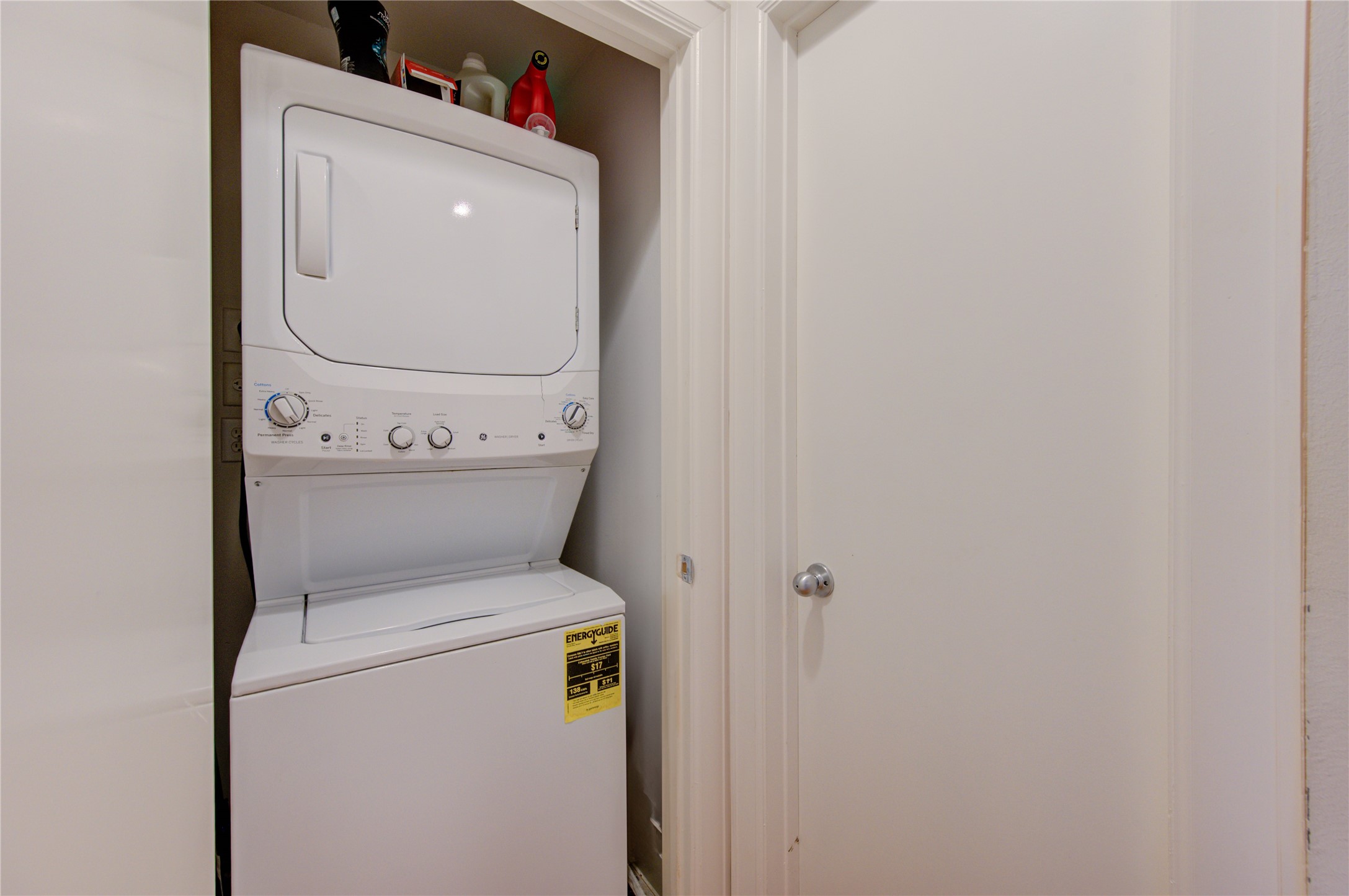 2710 Hullsmith Drive 402 Property Photo 8