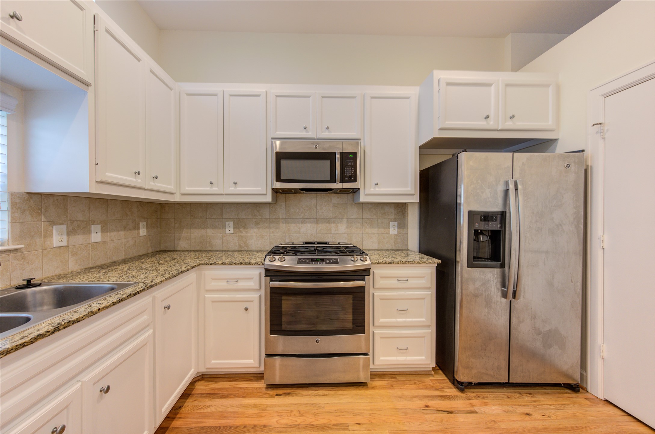 2710 Hullsmith Drive 402 Property Photo 10
