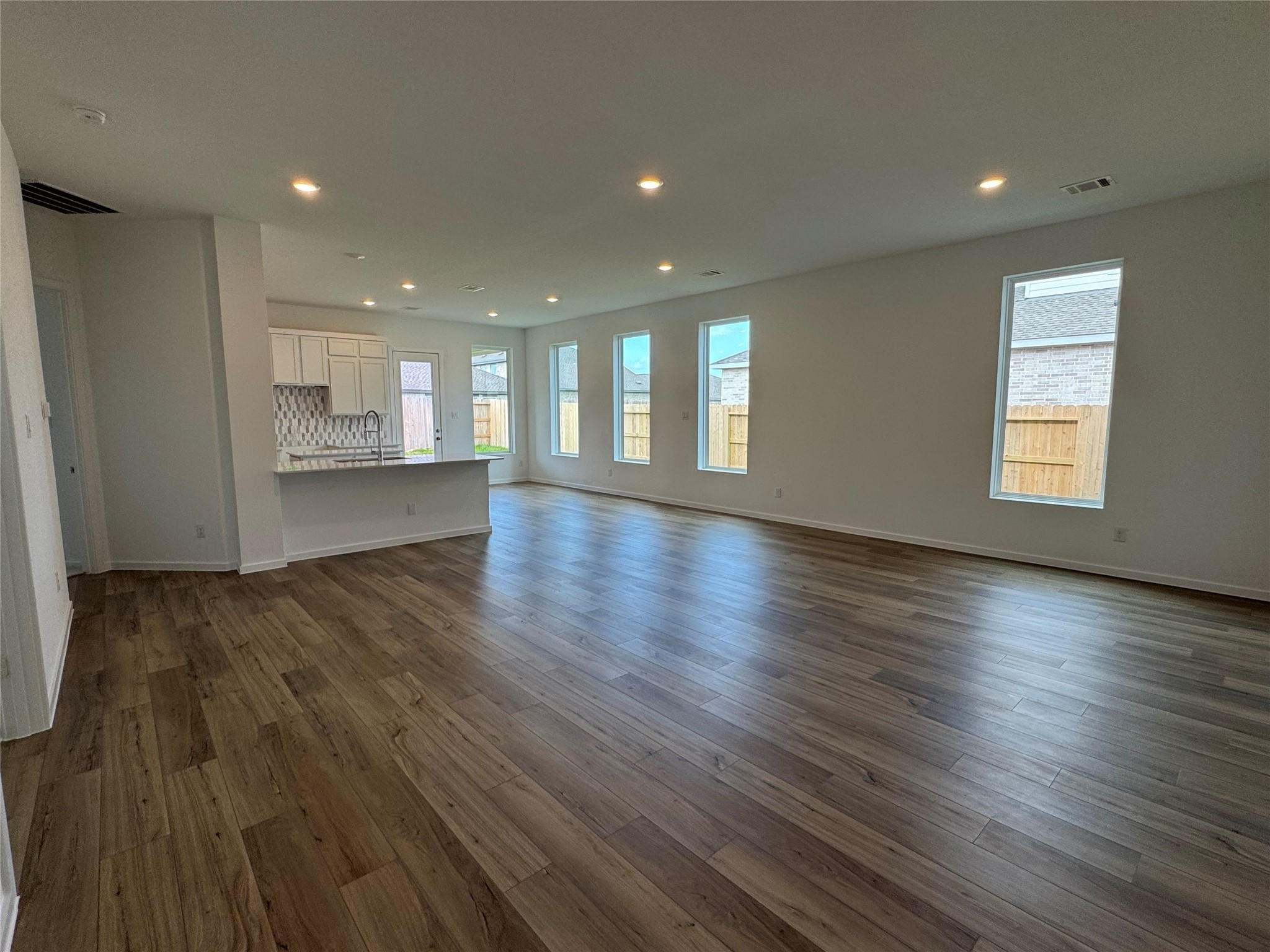 8323 Bristol Diamond Drive Property Photo 2