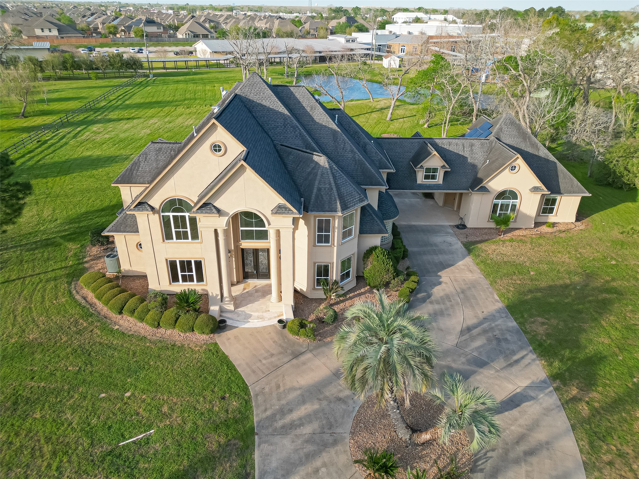 5003 Shiloh Lake Drive Property Photo 1