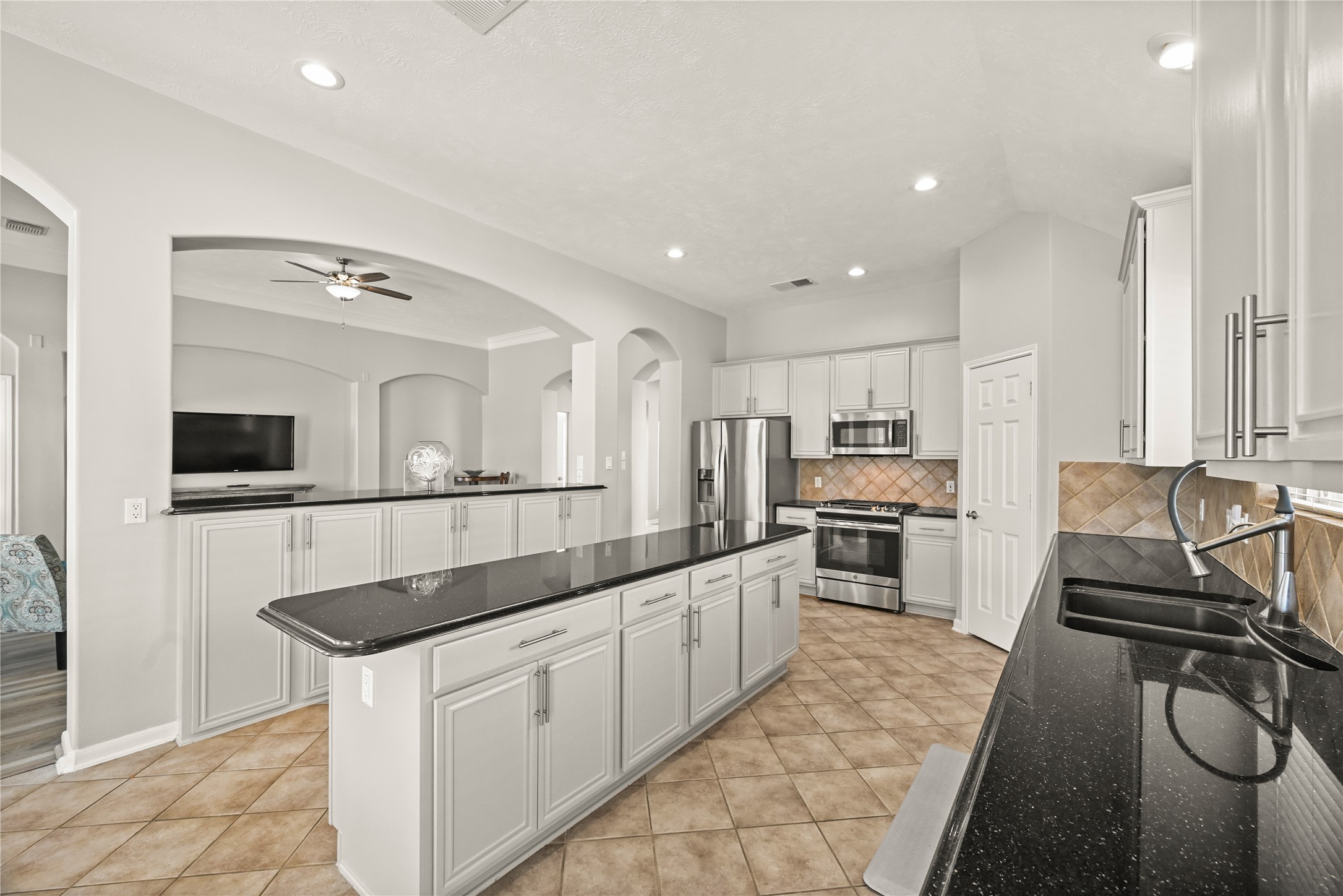 1330 Leigh Gardens Drive Property Photo 15