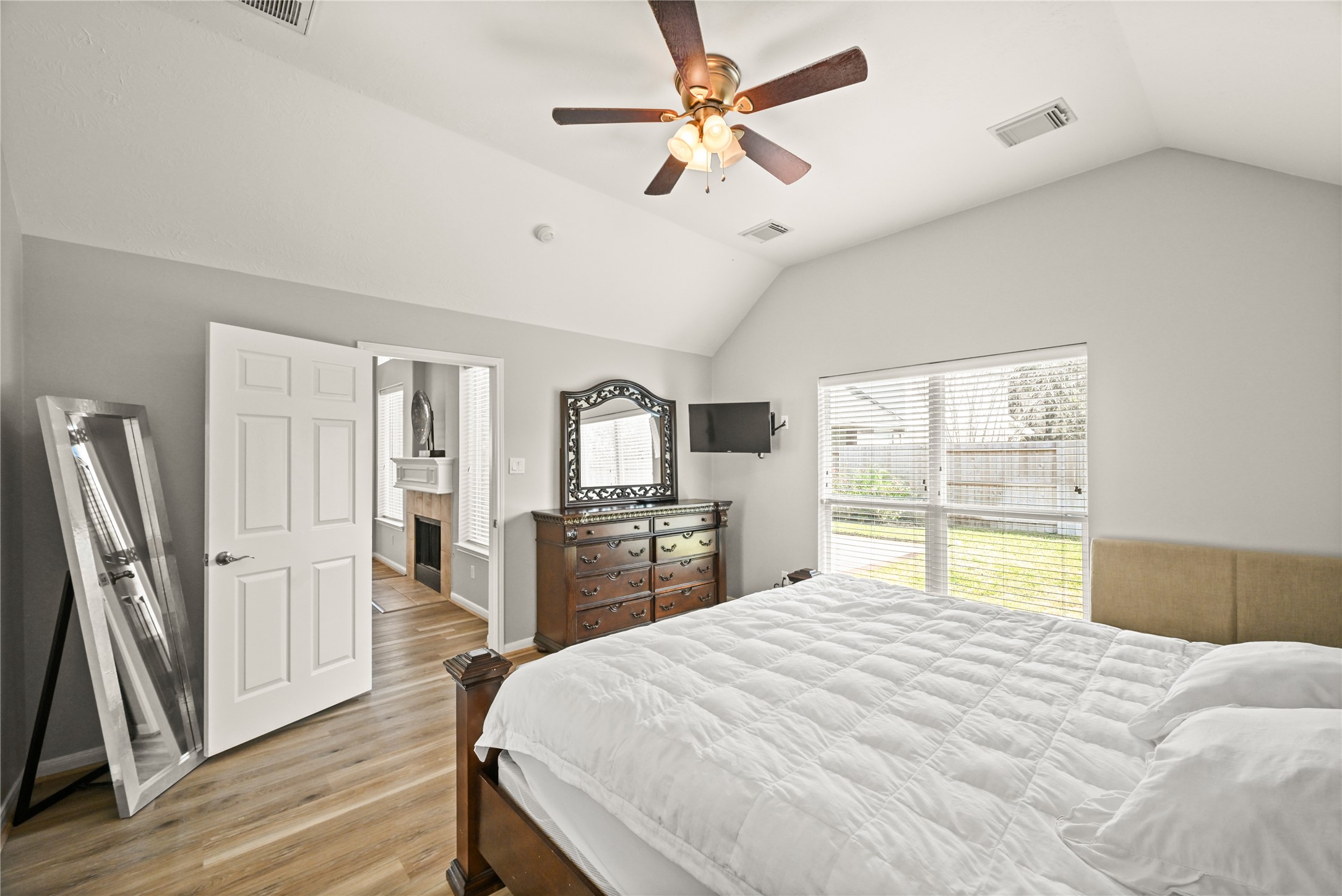 1330 Leigh Gardens Drive Property Photo 24