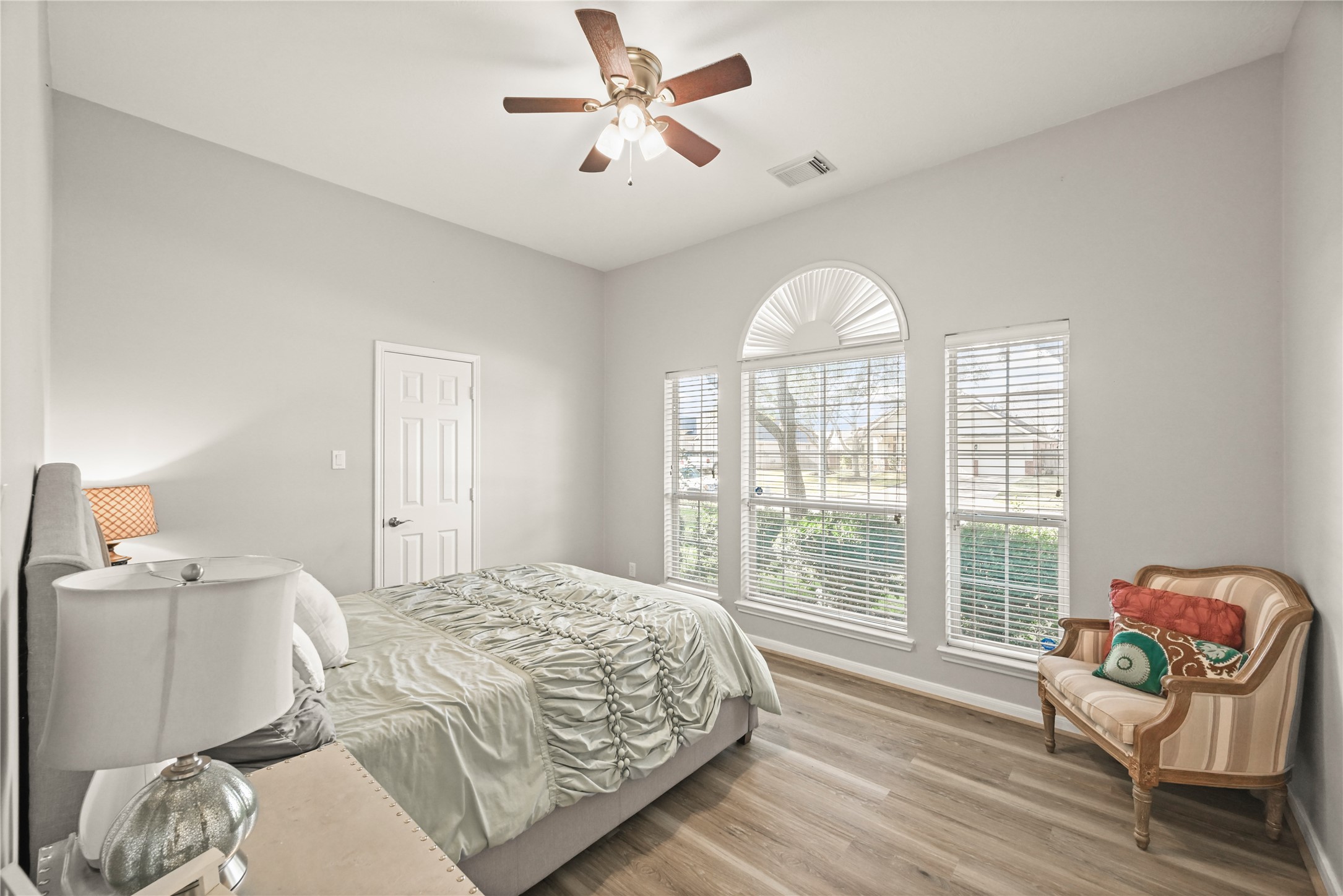 1330 Leigh Gardens Drive Property Photo 31