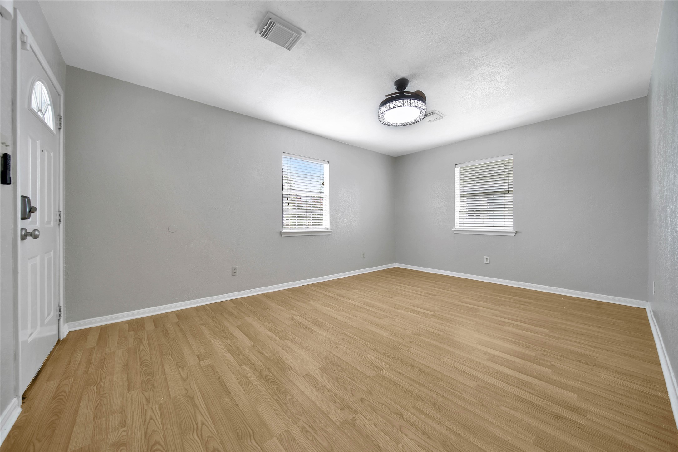 307 Lawrence Street Property Photo 5