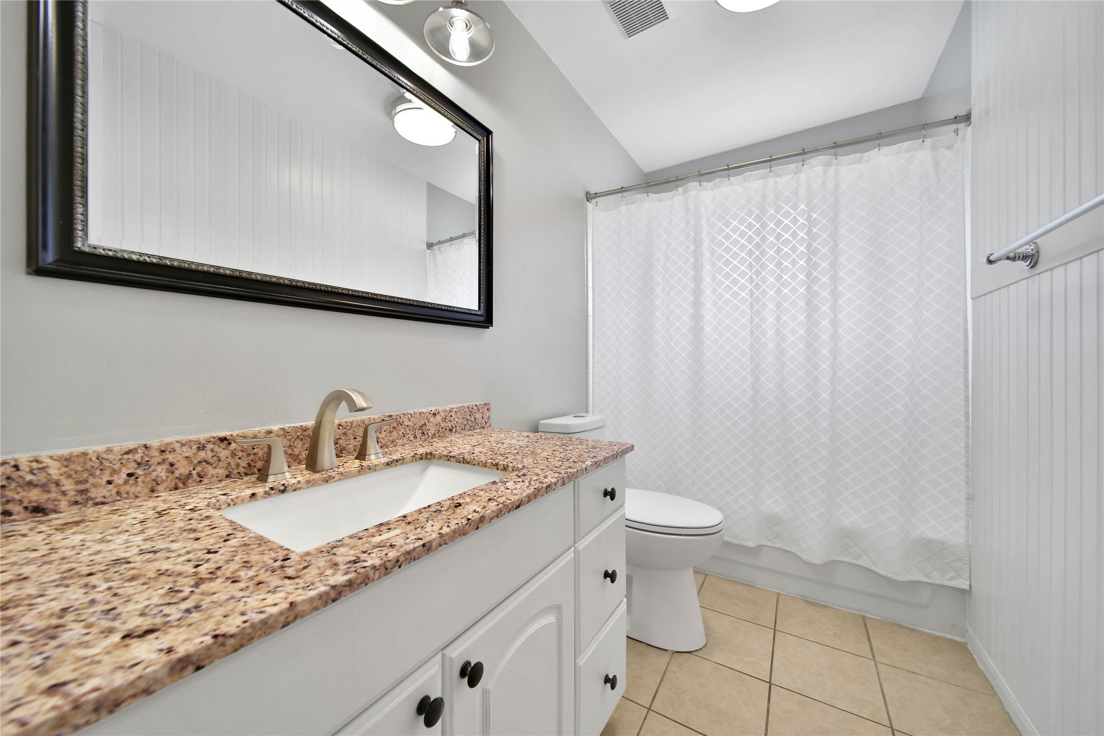 307 Lawrence Street Property Photo 19