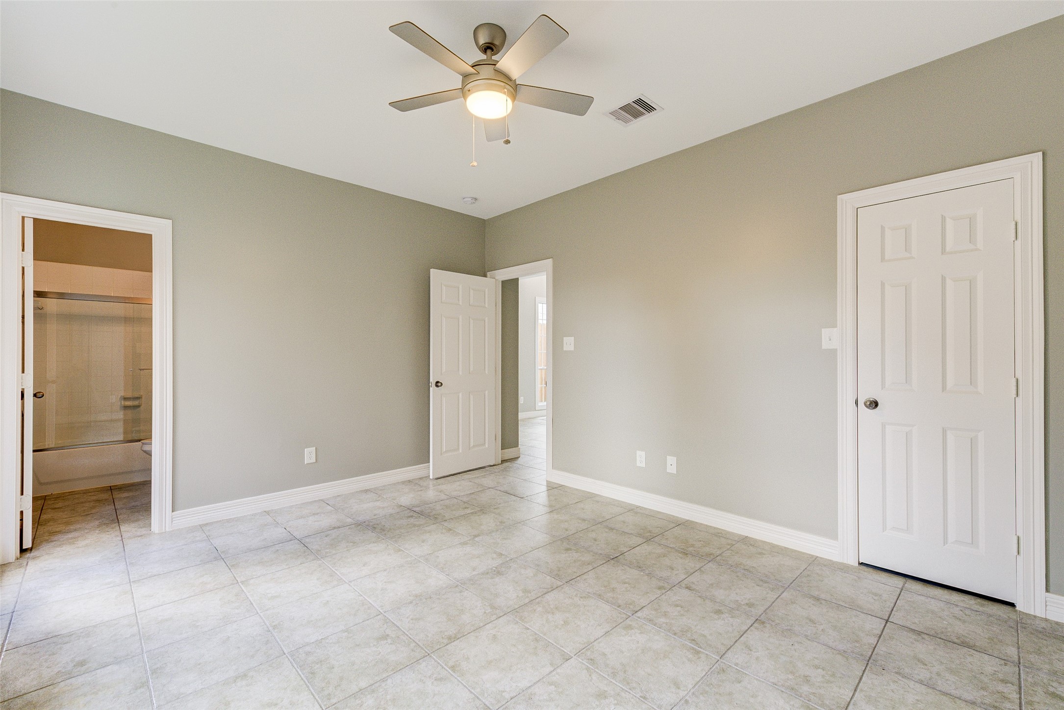 1413 Michigan Street Property Photo 13