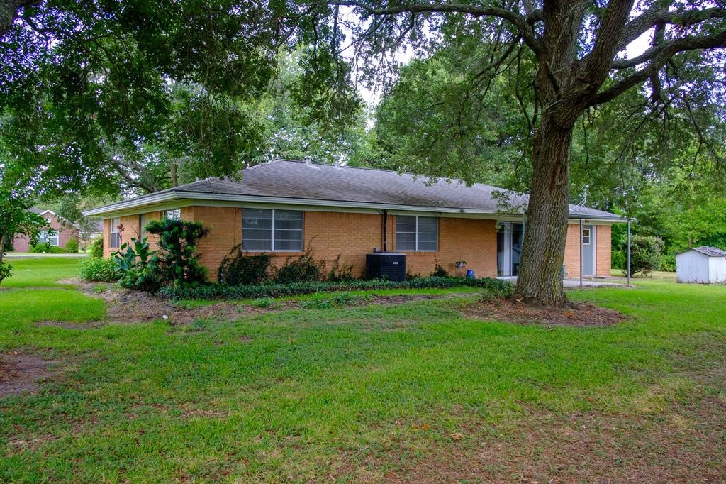 9231 Kostelnik Street Property Photo 5
