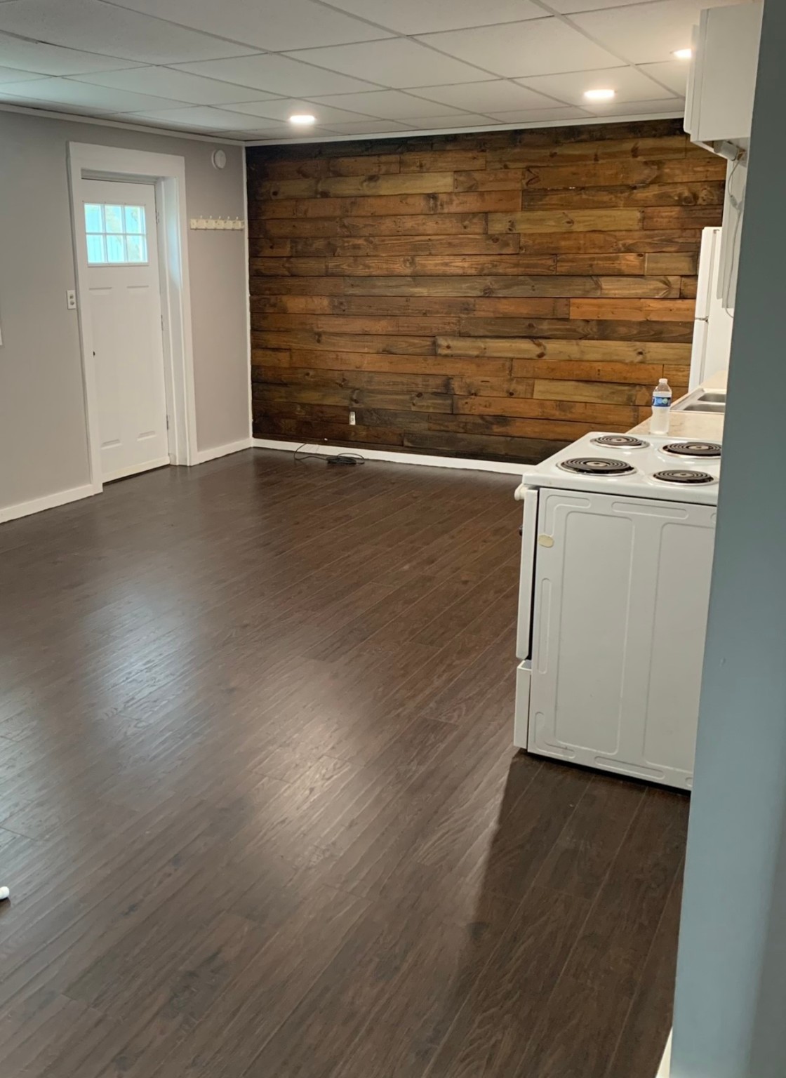 601 W Oakland Avenue Property Photo 17