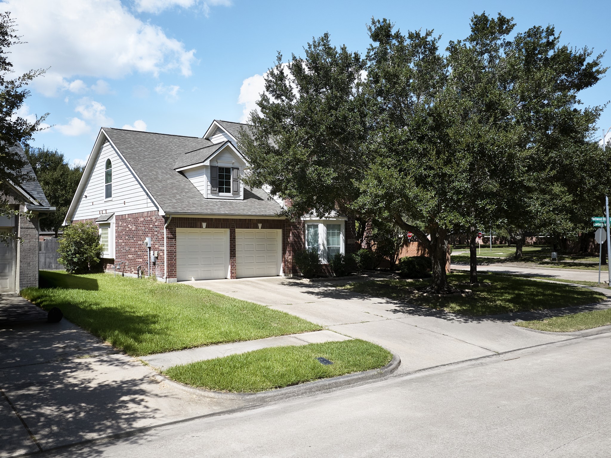 4702 Lawton Bend Lane E Property Photo 1