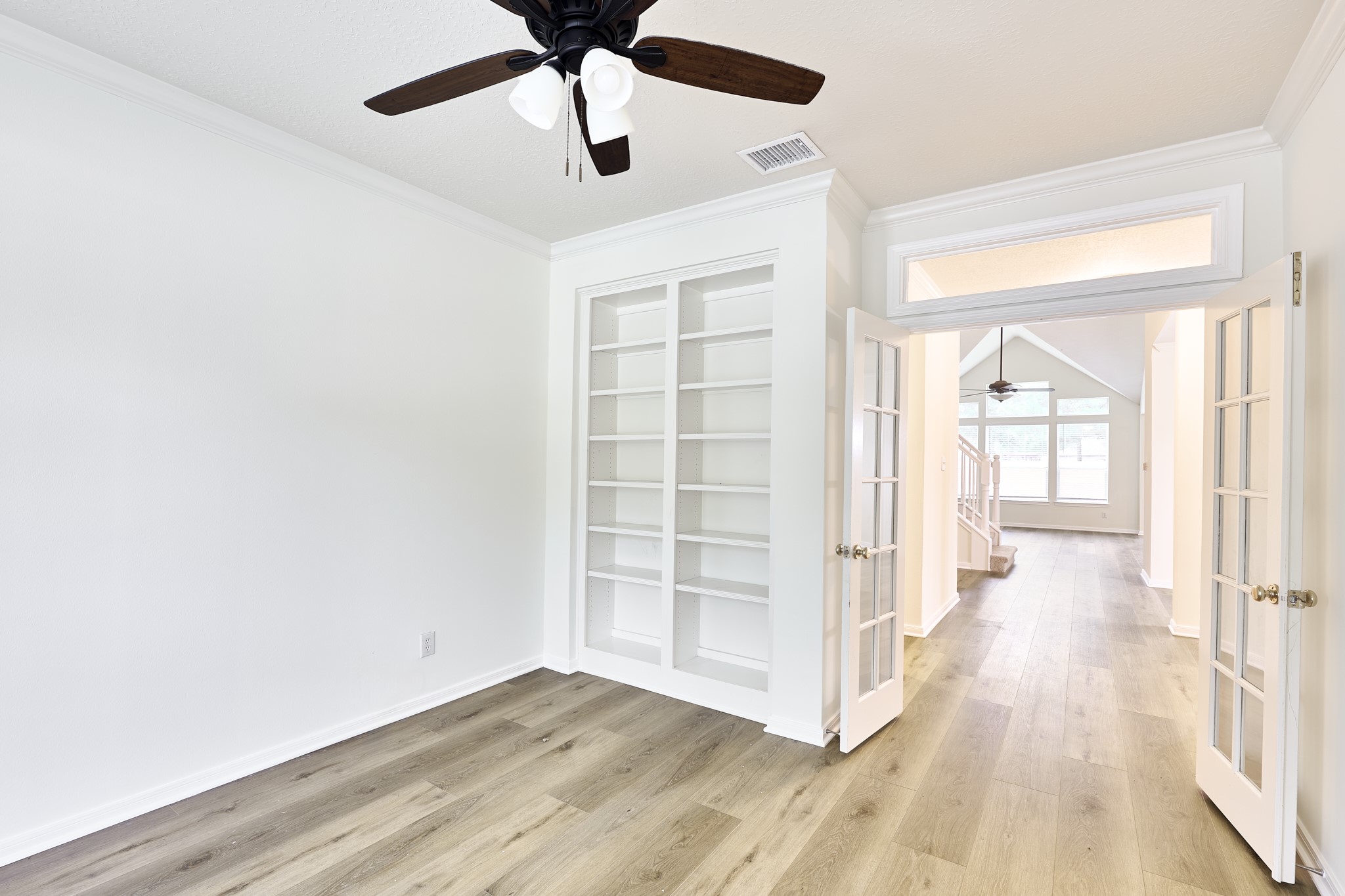 4702 Lawton Bend Lane E Property Photo 6