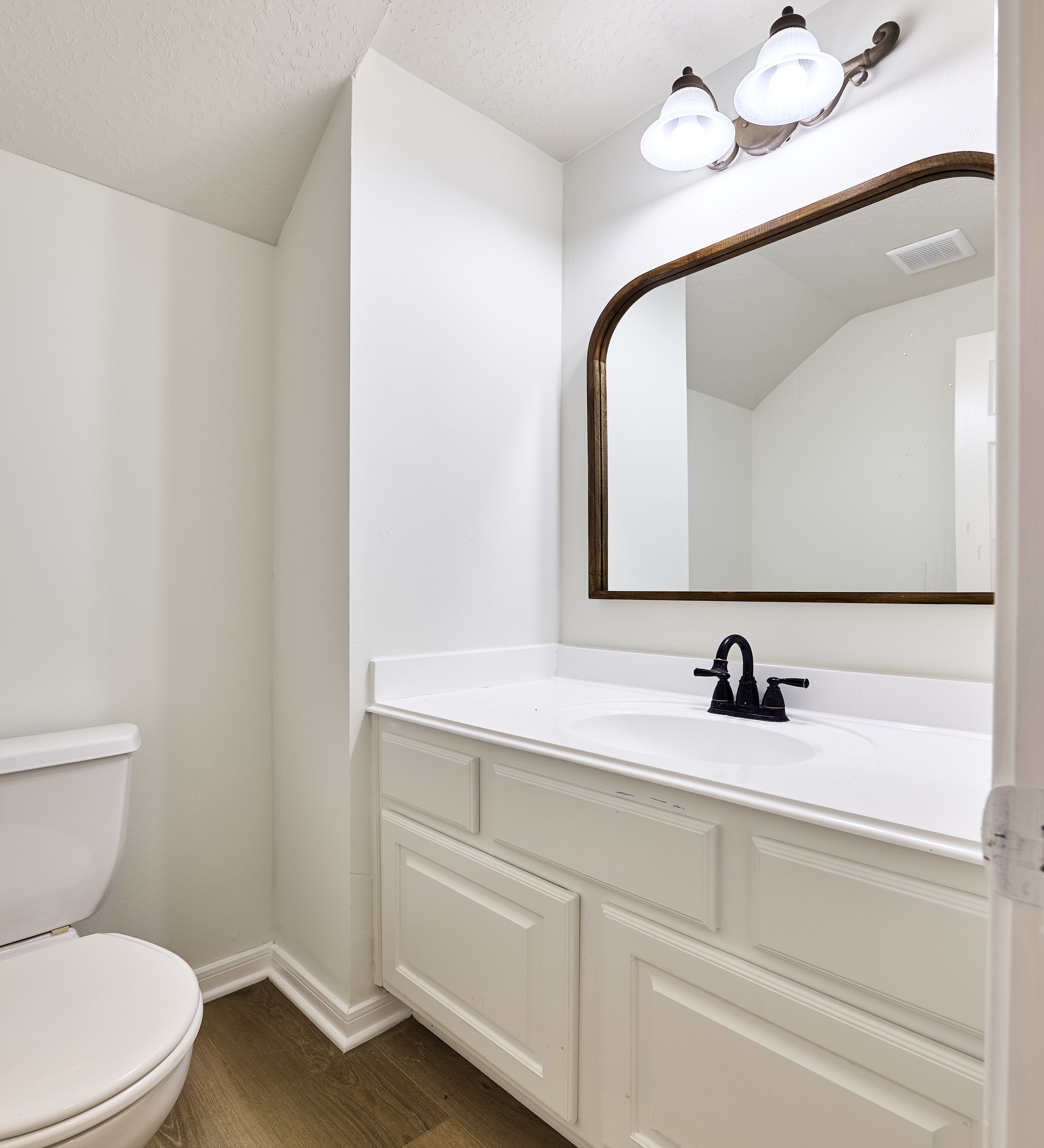 4702 Lawton Bend Lane E Property Photo 9