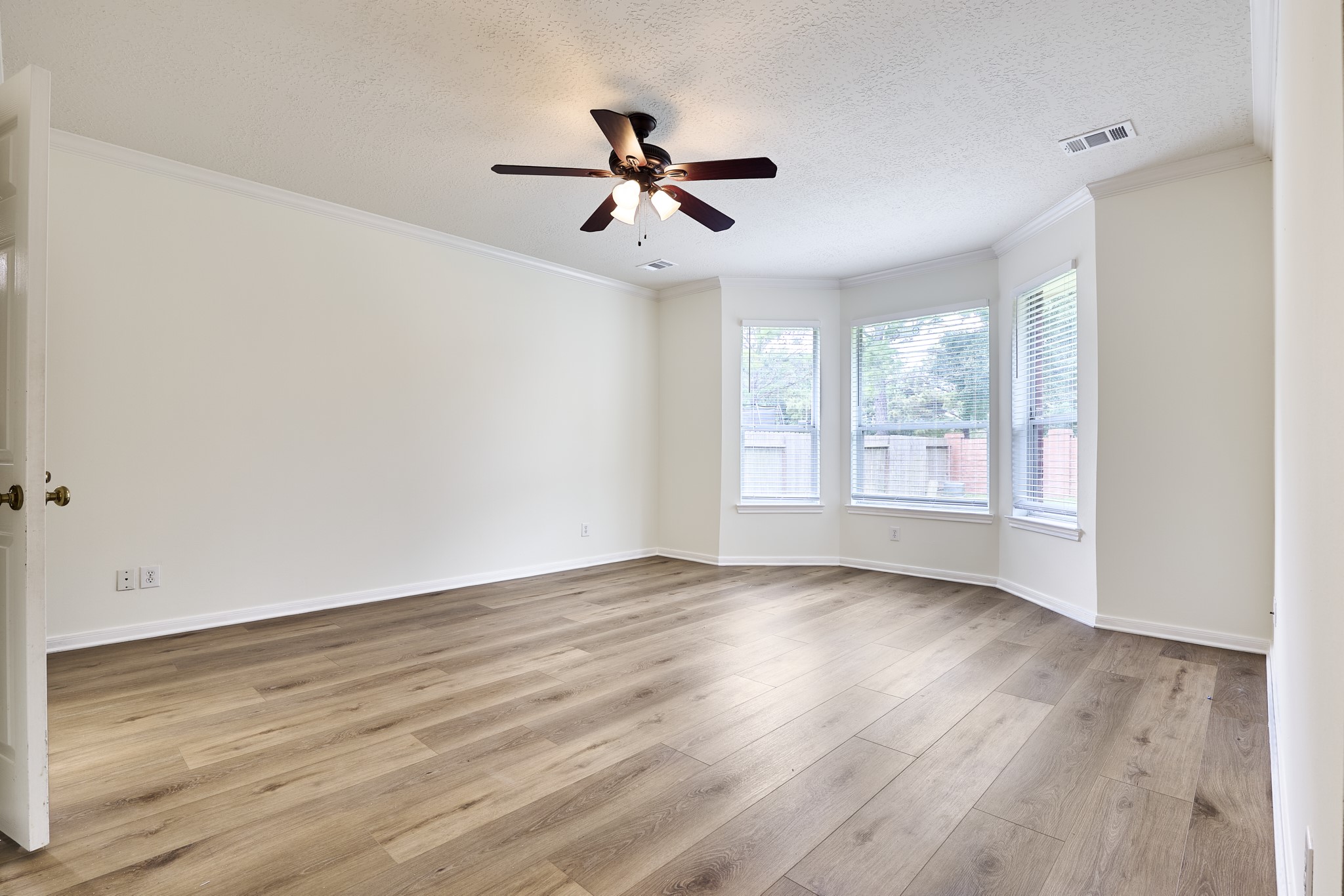 4702 Lawton Bend Lane E Property Photo 20