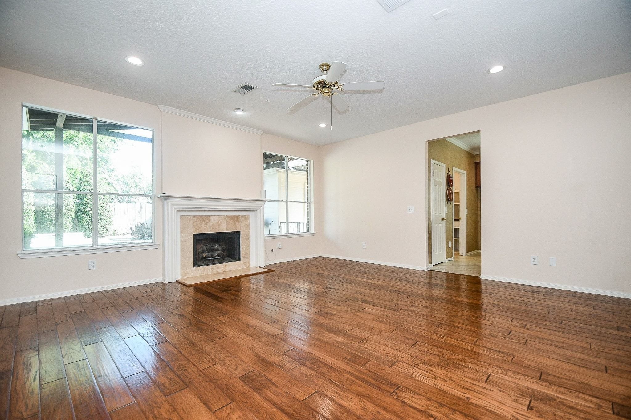 19002 Appletree Hill Lane Property Photo 8