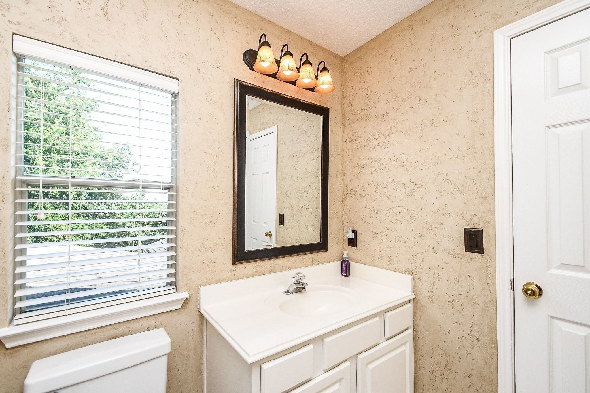 19002 Appletree Hill Lane Property Photo 31