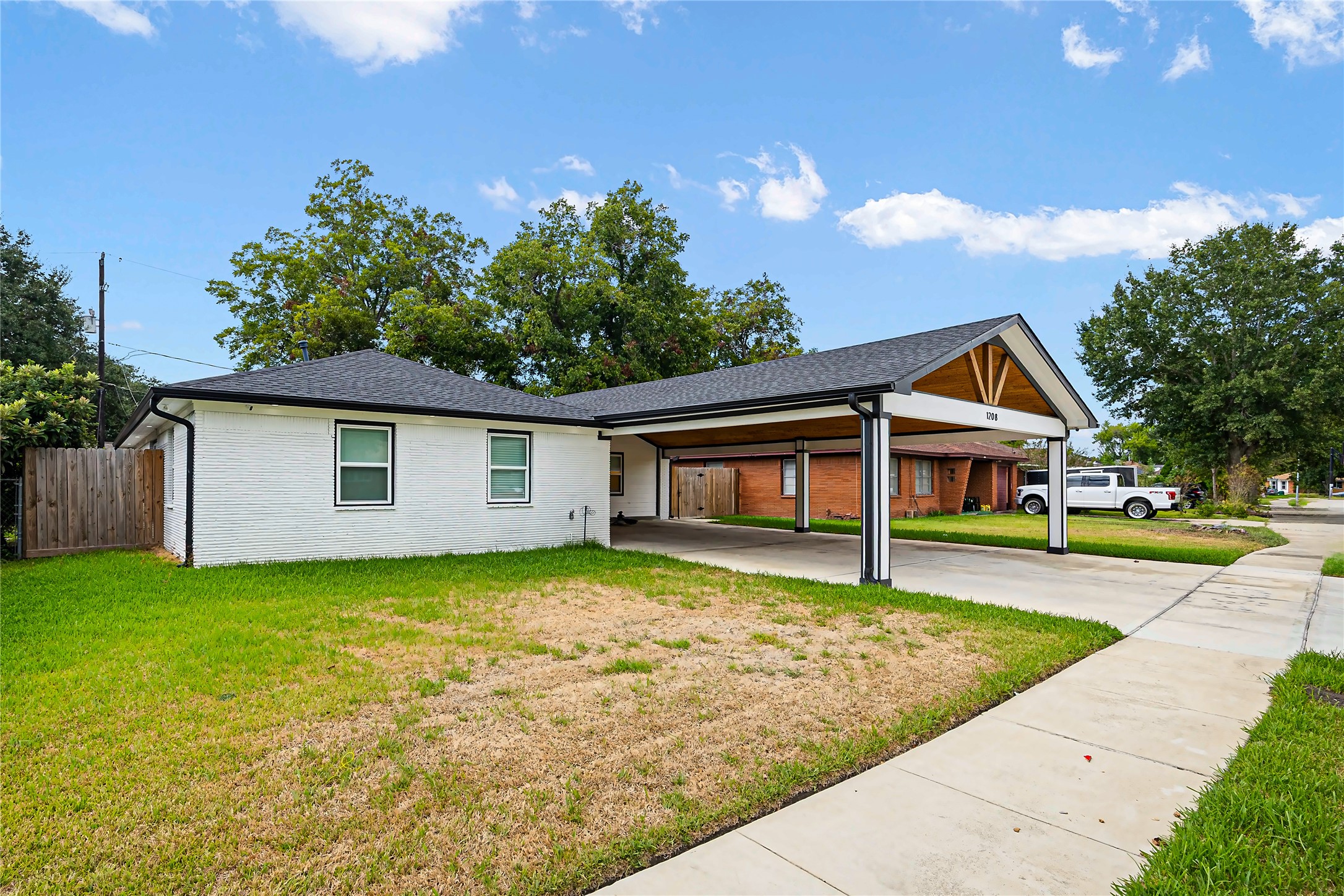 1208 Blackberry Drive Property Photo 1