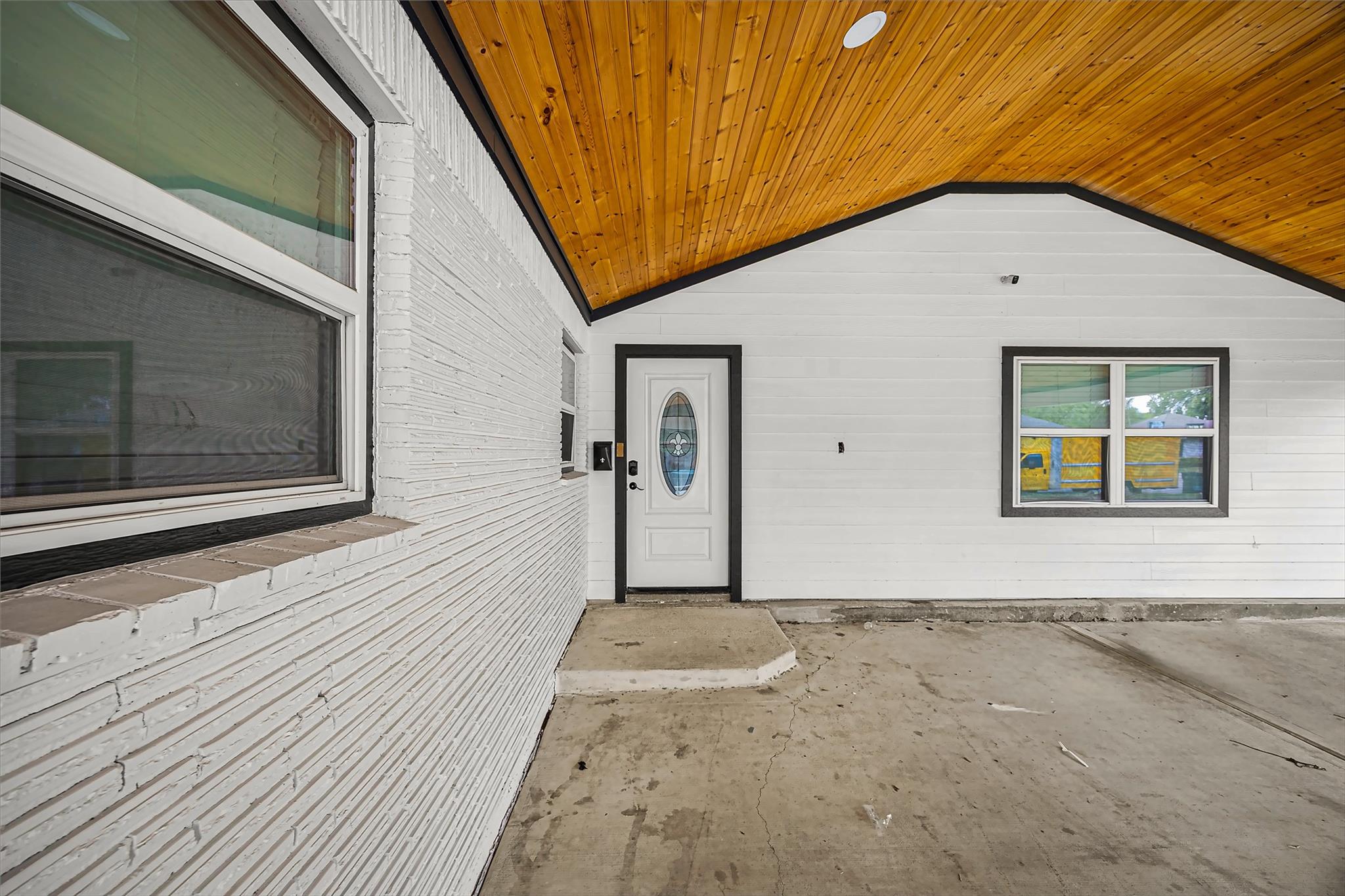 1208 Blackberry Drive Property Photo 3