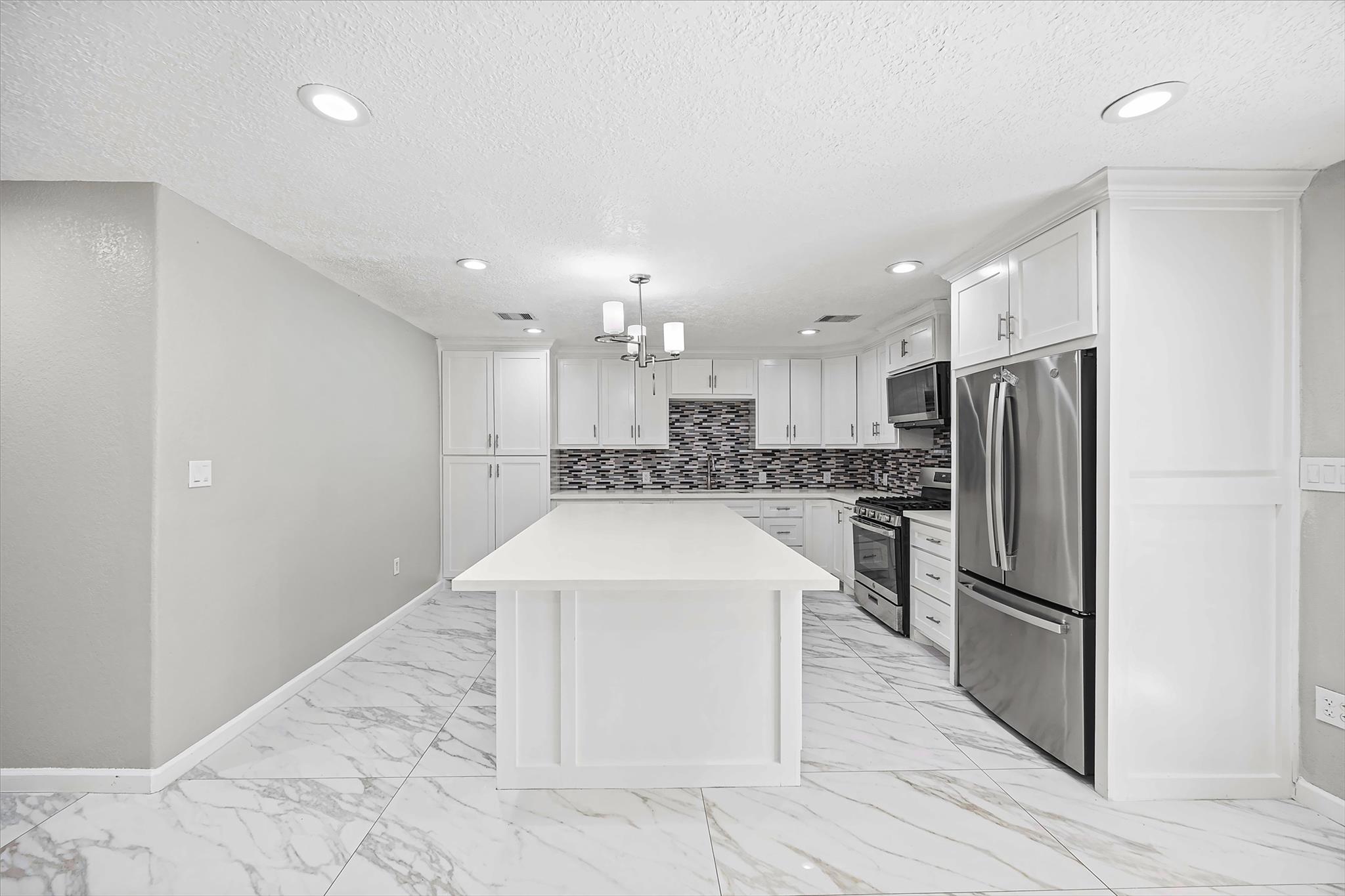 1208 Blackberry Drive Property Photo 6