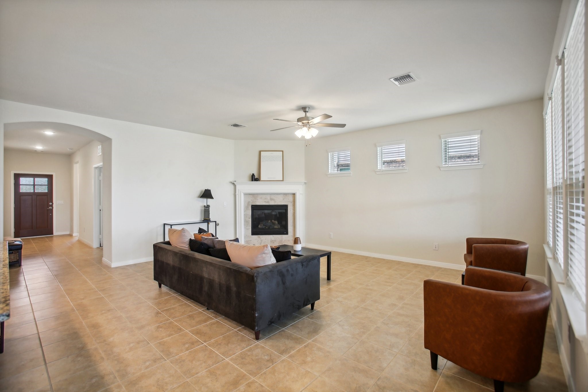 411 Emory Peak Drive Property Photo 9
