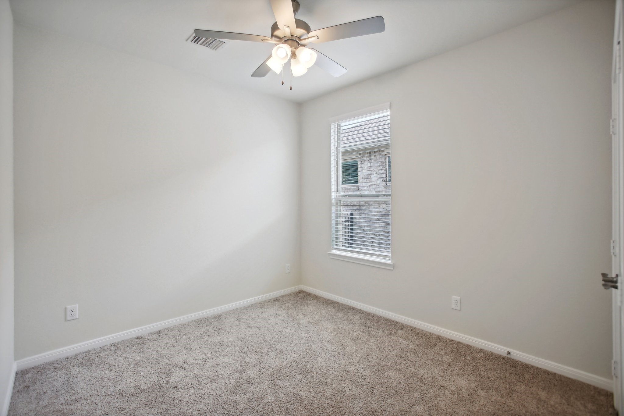 411 Emory Peak Drive Property Photo 18
