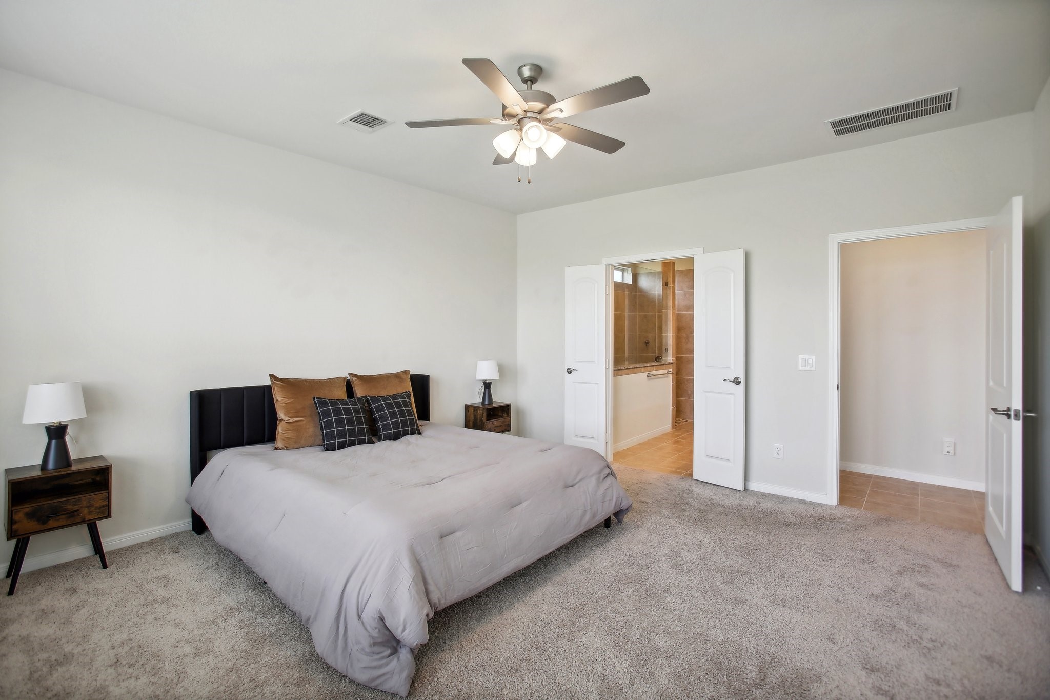 411 Emory Peak Drive Property Photo 26